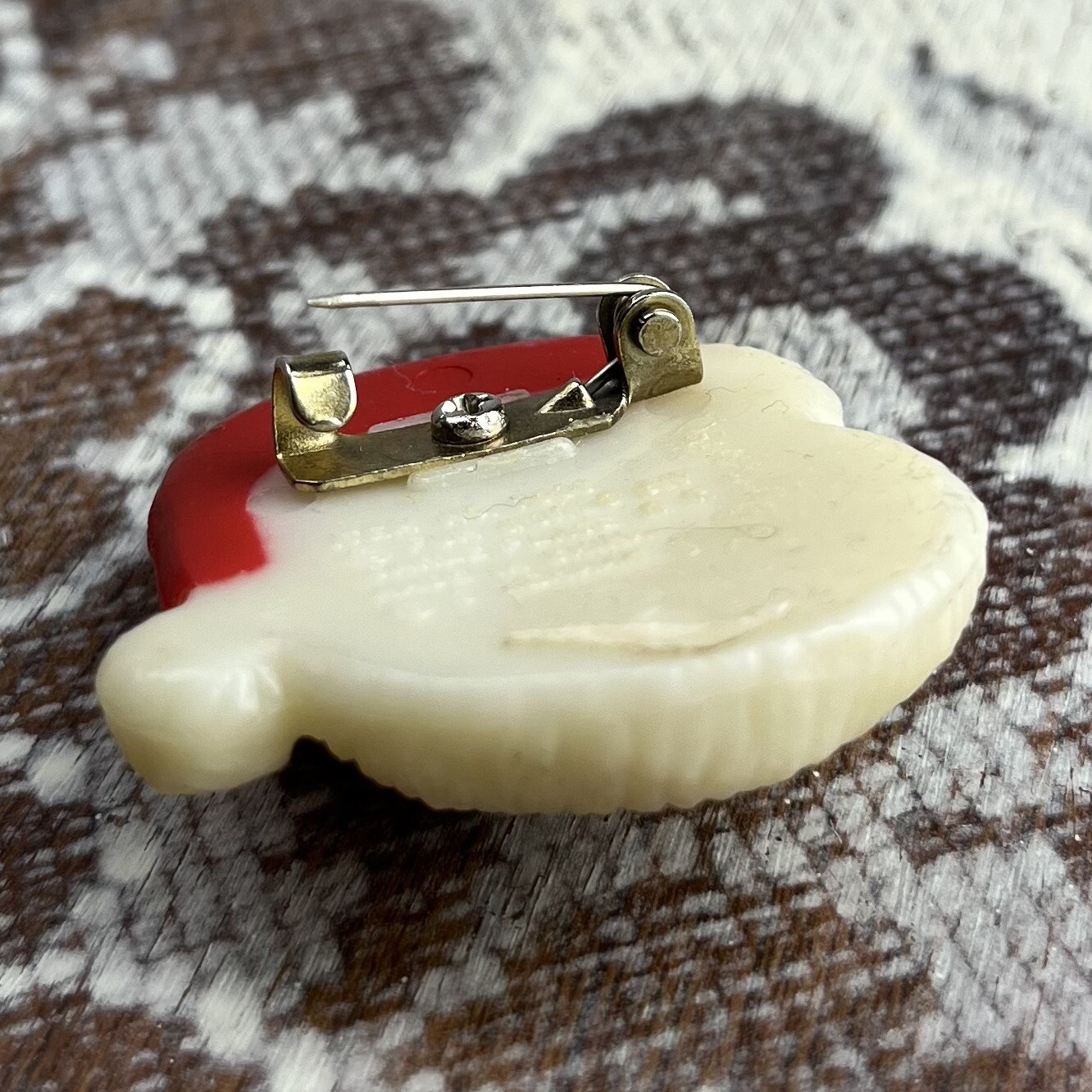 VINTAGE 70s 80s Lehman Fun World Santa CLAUS Smiling Face Brooch Christmas Pin
