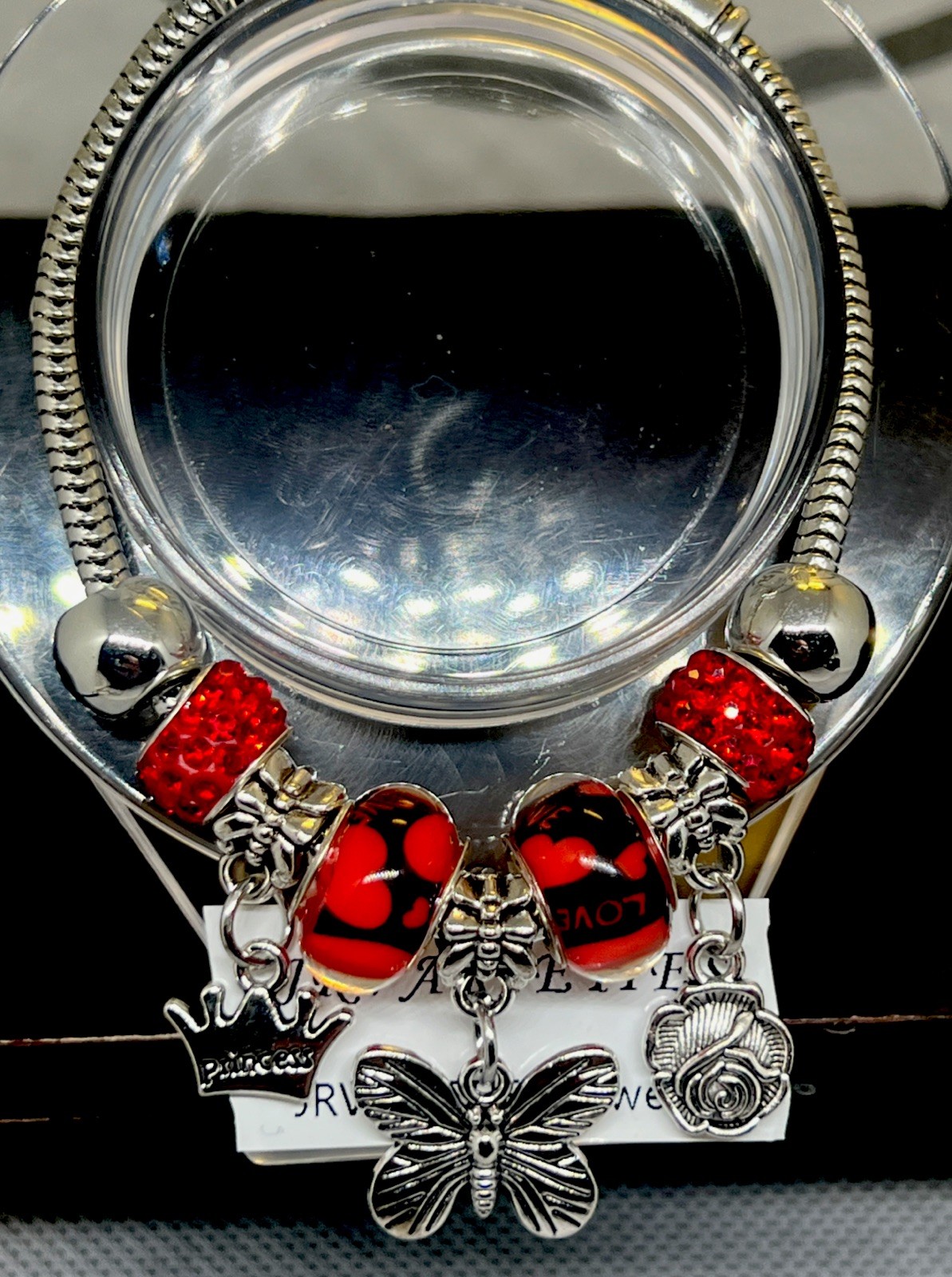 sterling silver bracelets for women. Elegant and stylish for wearing daily basis