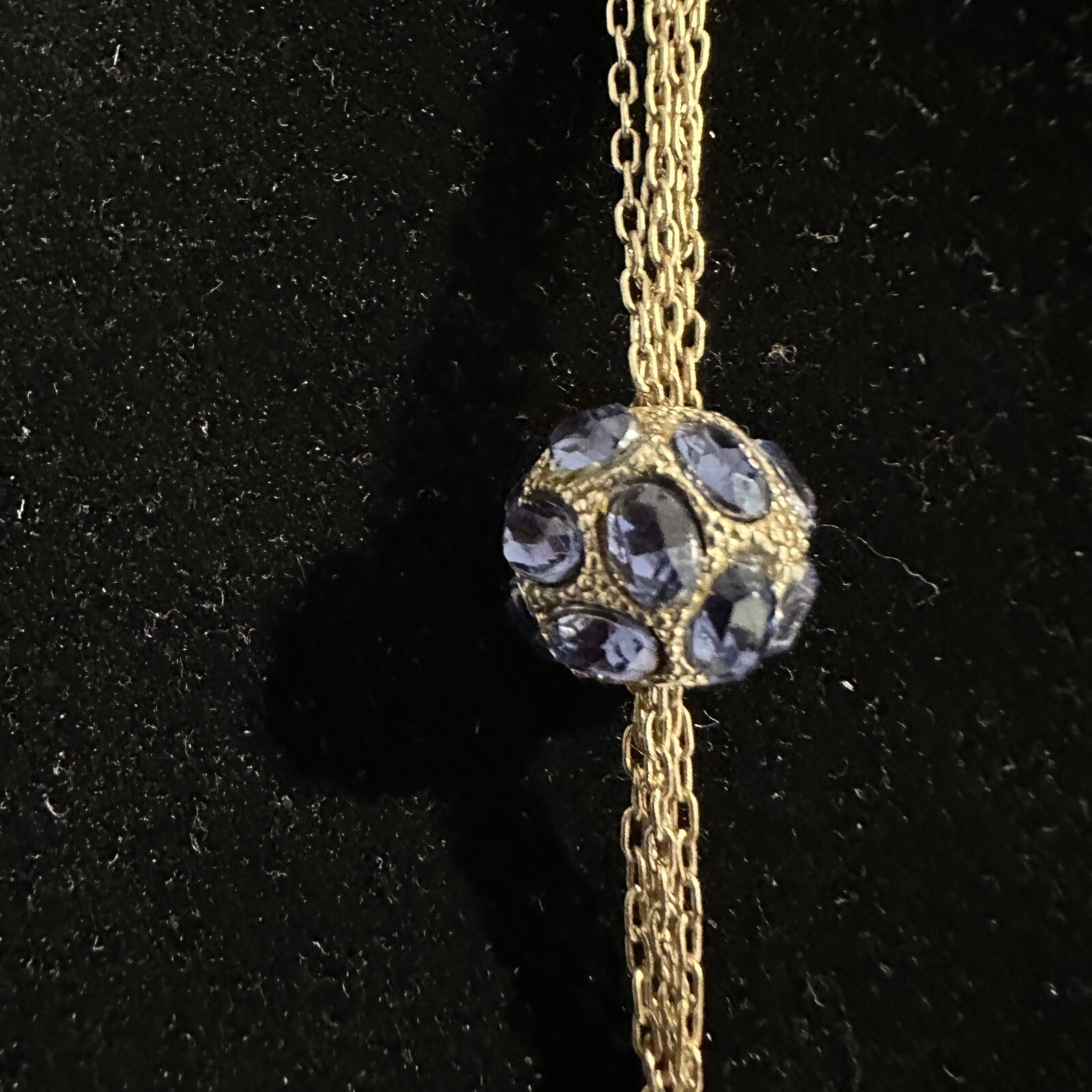 KENNETH JAY LANE SIGNED NECKLACE WITH BLUE CRYSTALS and POUCH
