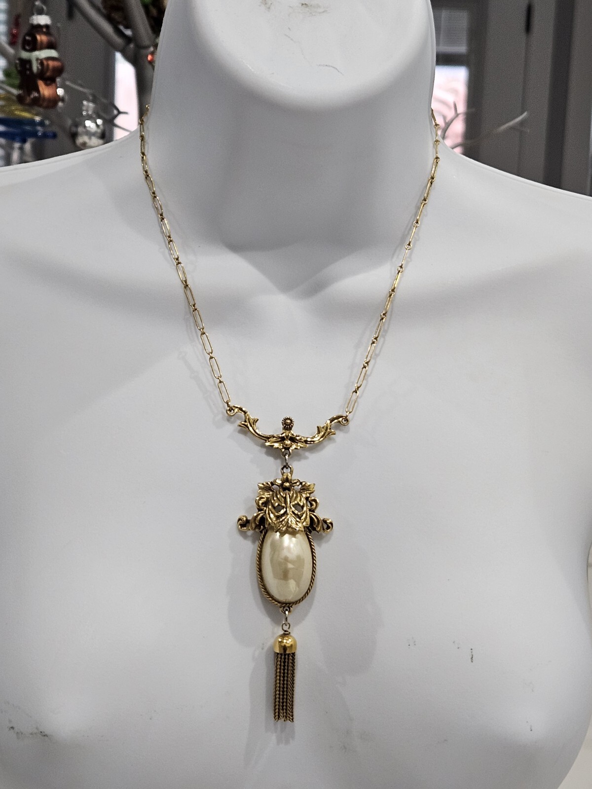 Vintage Goldette White Faux Pearl Dangle Fringe Victorian Revival Necklace 60’s