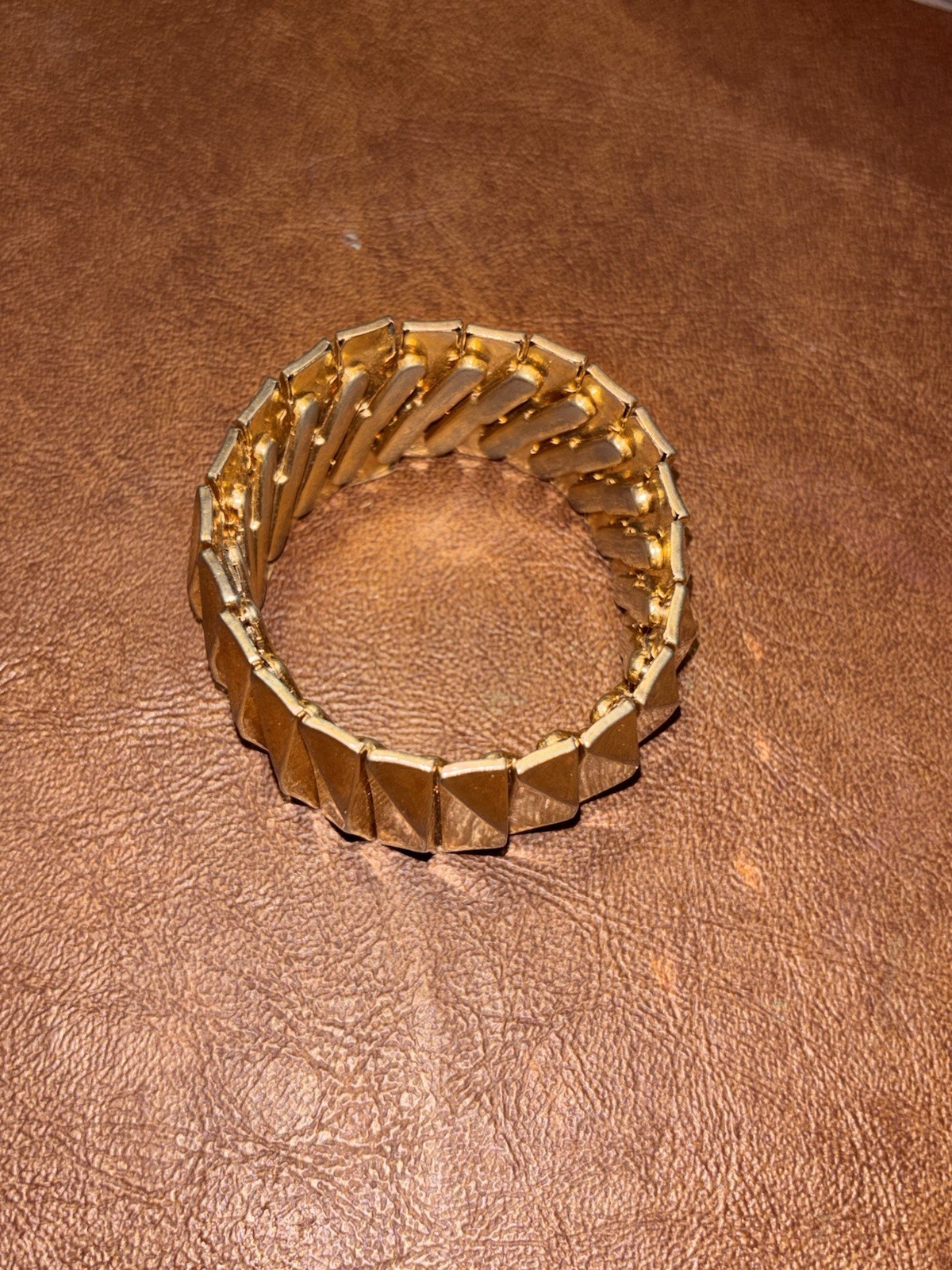 Vintage Geometric Triangle Linked Expanding Foot Tone Bracelet