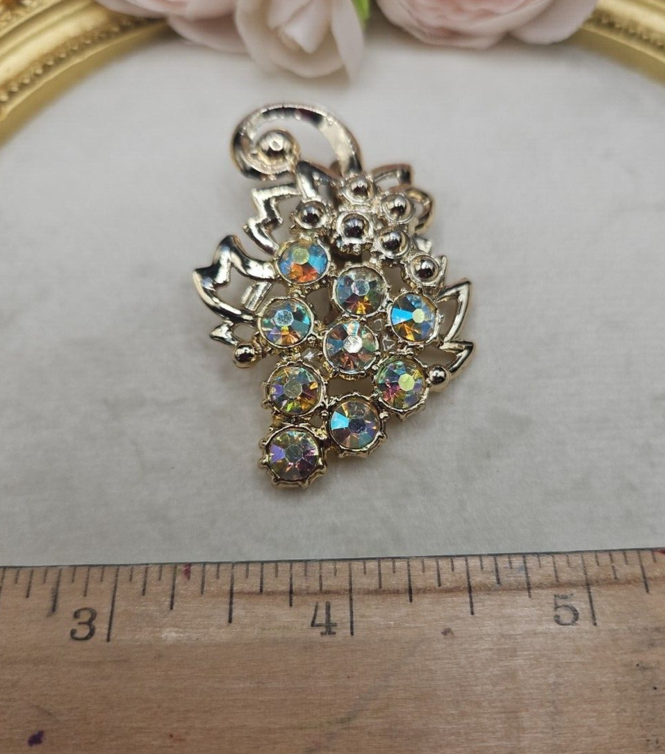 VTG Grape Bunch Brooch Goldtone Leaves Aurora Borealis Crystal Bead Cluster Pin