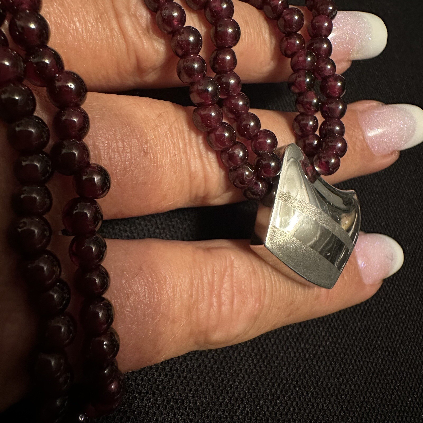 ARTISAN MADE ESTATE STERLING SILVER & GARNET BEAD DESIGN NECKLACE 19 3/4” LONG