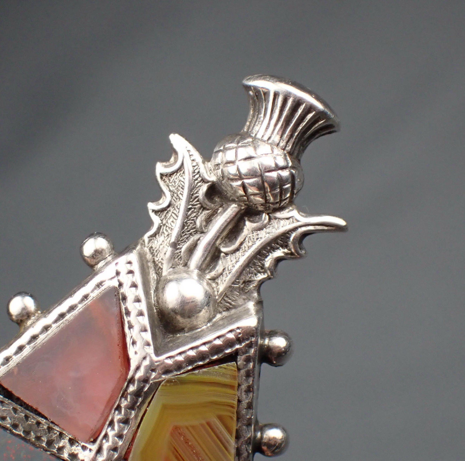 1902 Adie & Lovekin Sterling Silver Bloodstone & Jasper Scottish Brooch Pin