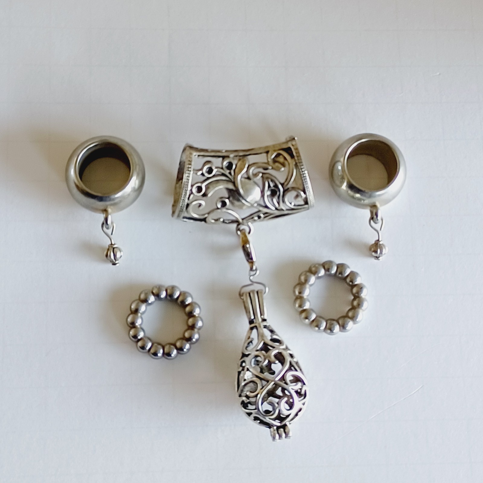 Silver Tone Floral Rings Scarf Bail Ring