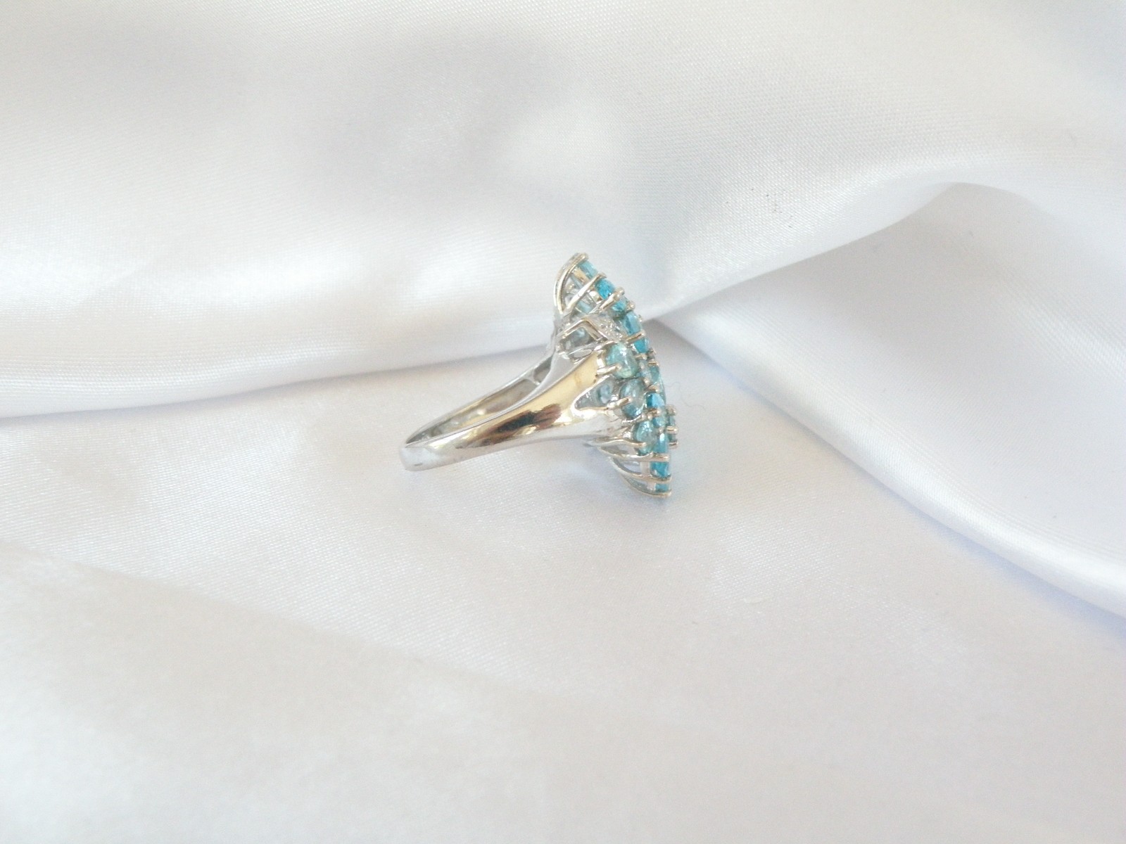 Vintage Sterling Silver 925 Cluster Natural Aqua Blue Apatite Large Ring Size 6