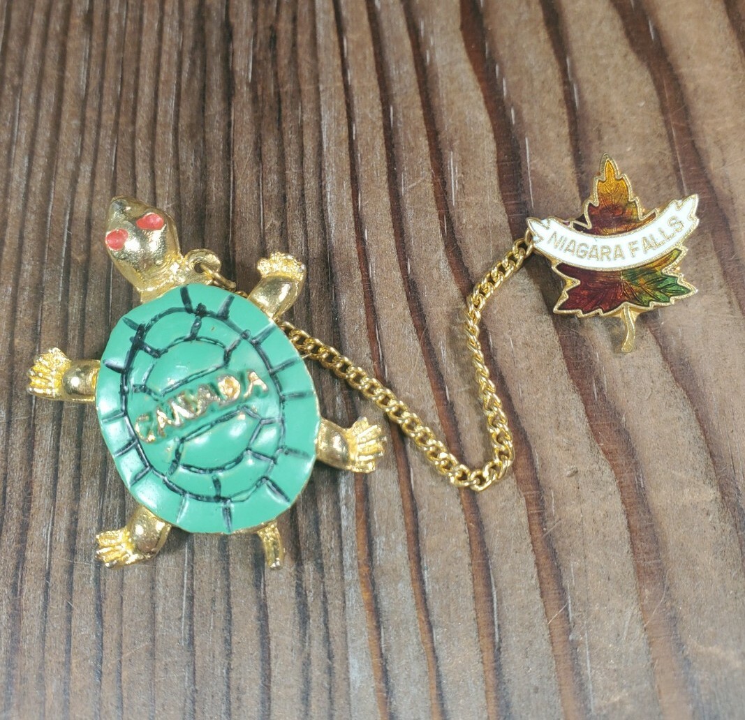 Vintage 1960’s Turtle Brooch Pin Niagra Falls Canada Souvenir Collectible Enamel