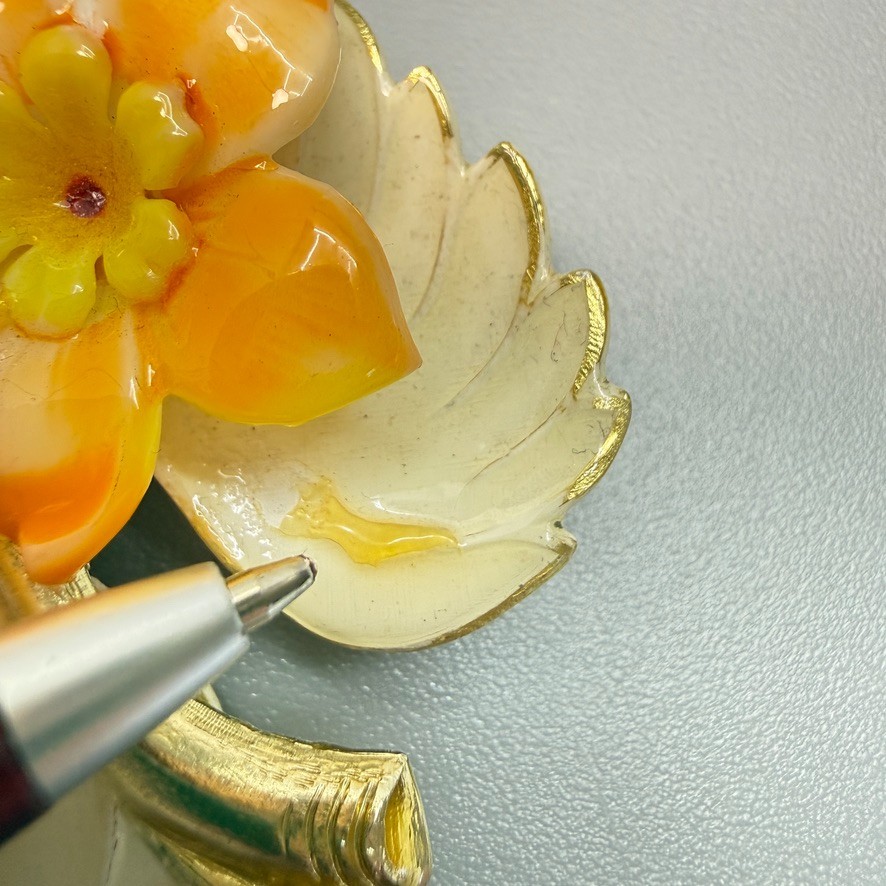 Vintage Enamel Leaf Flower Brooch Gold Tone Cream Orange Yellow Spring Summer