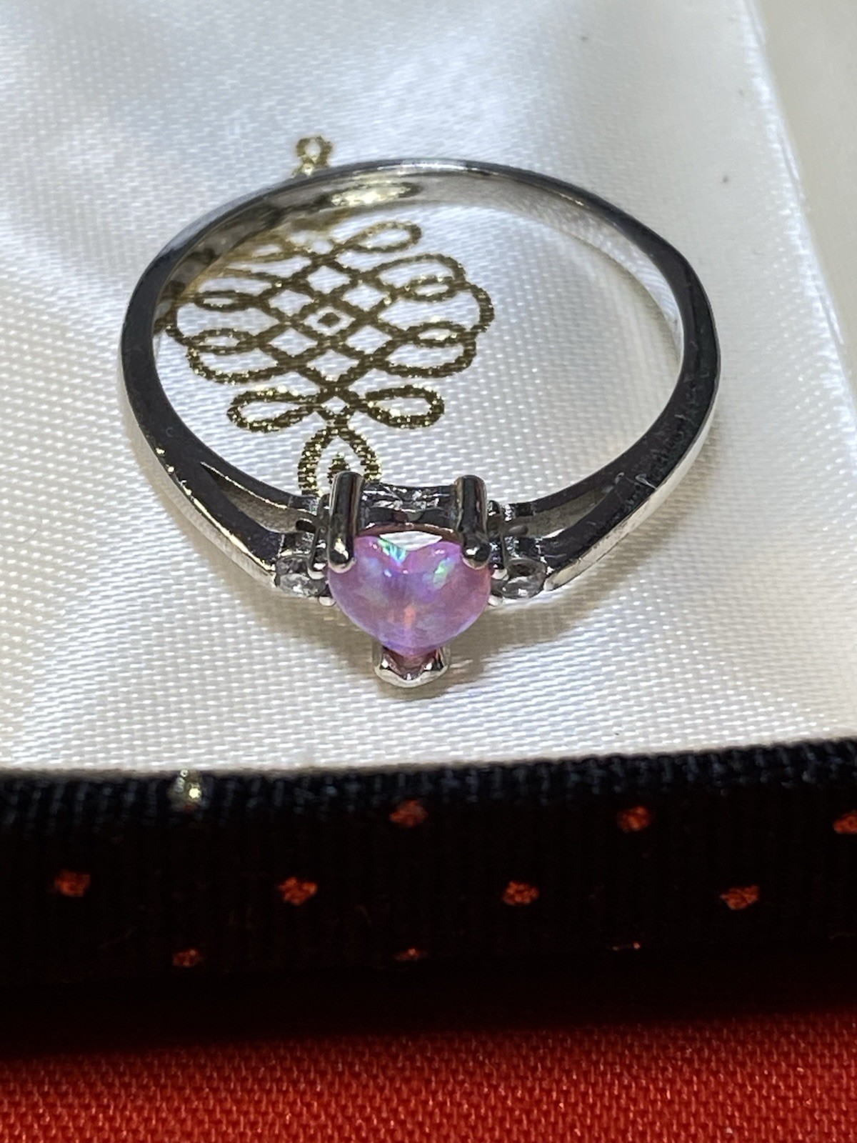 Sterling silver 925 Beautiful Heart design Purple blue color Opal Ring S/10.75