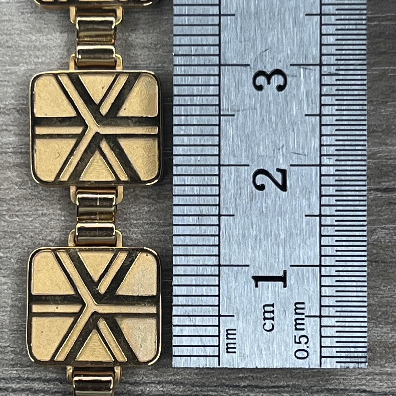 Rare Mid Century Signed Hayward Karat Klad Gold Tone Criss Cross Link Bracelet