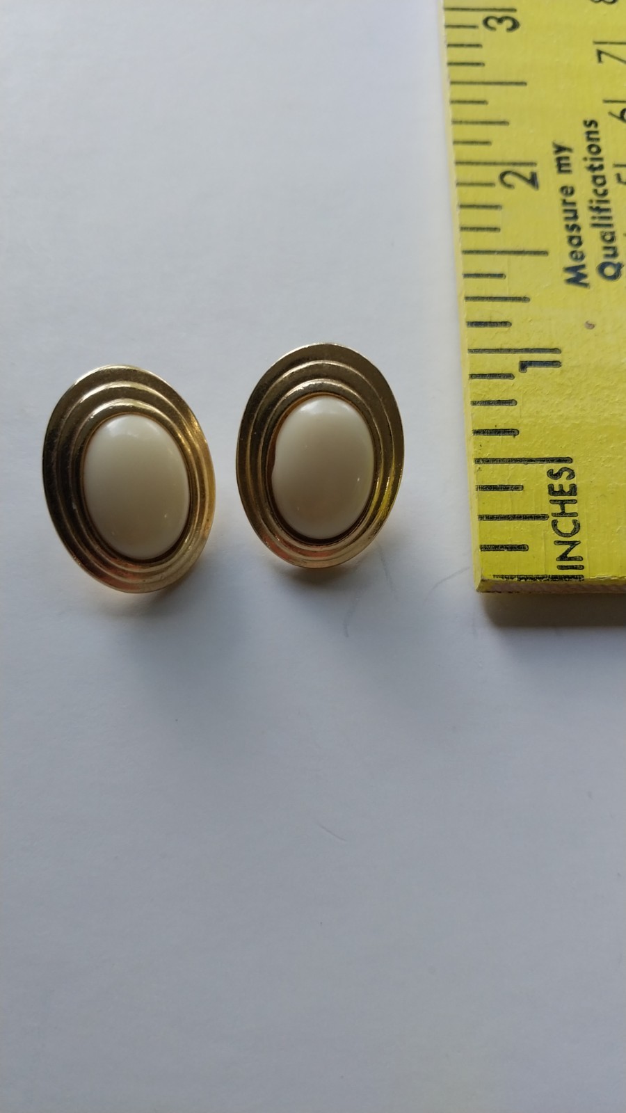 Vintage Ivory and Gold Post Stud Pierced Earrings