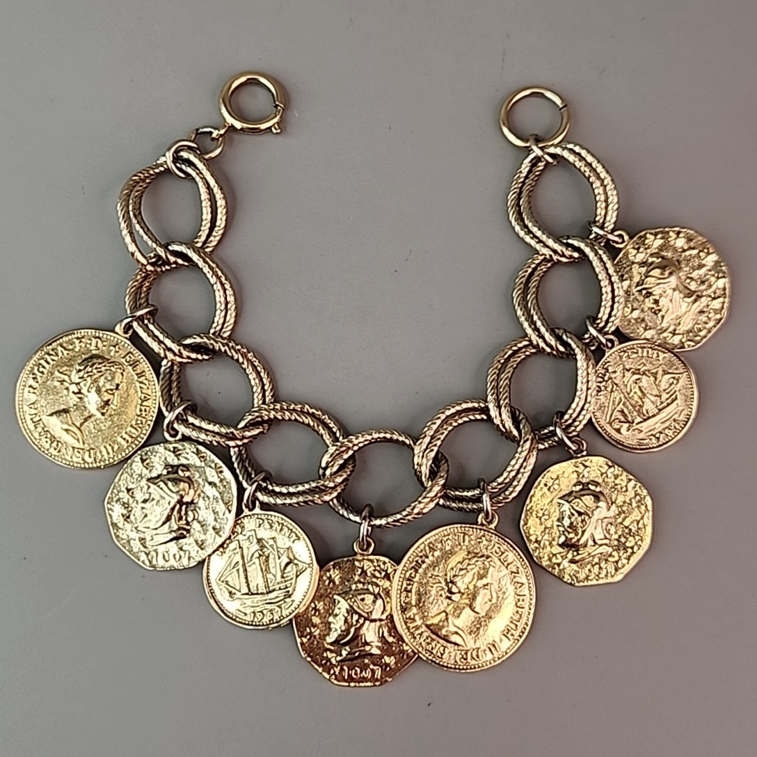 Vintage Faux Coin Charm Bracelet Gold Tone 6.25″
