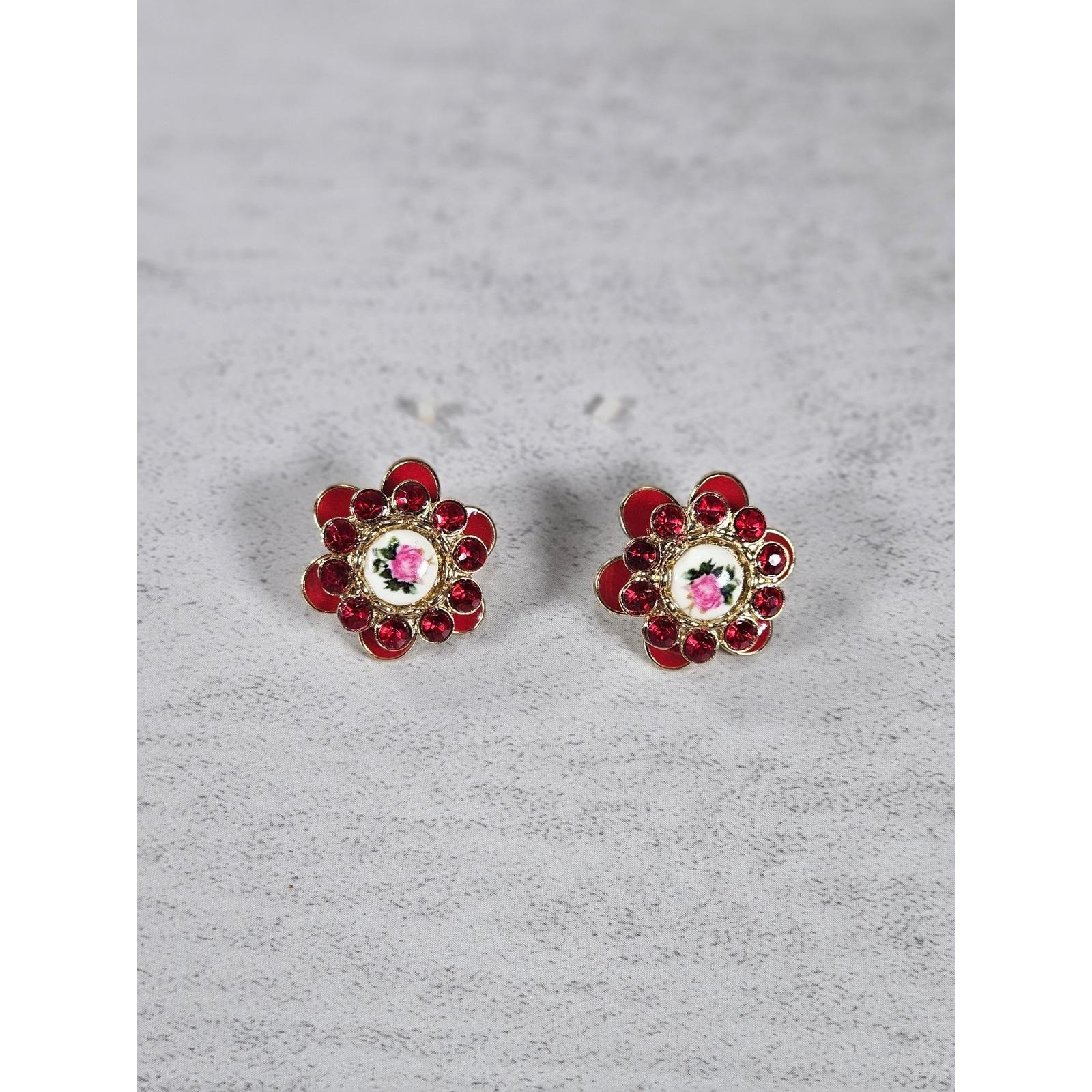 Vintage Red Floral Stud Earrings Rhinestone Rose Enamel Gold Tone
