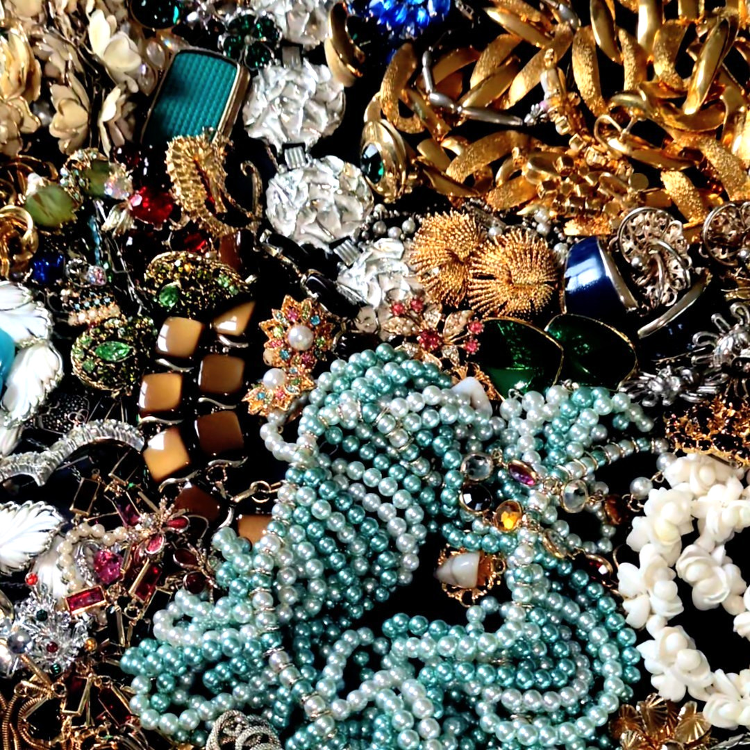 Lot Huge Estate Jewelry Napier Coro Avon + MORE 120+ Pc All Wearable VTG to Now