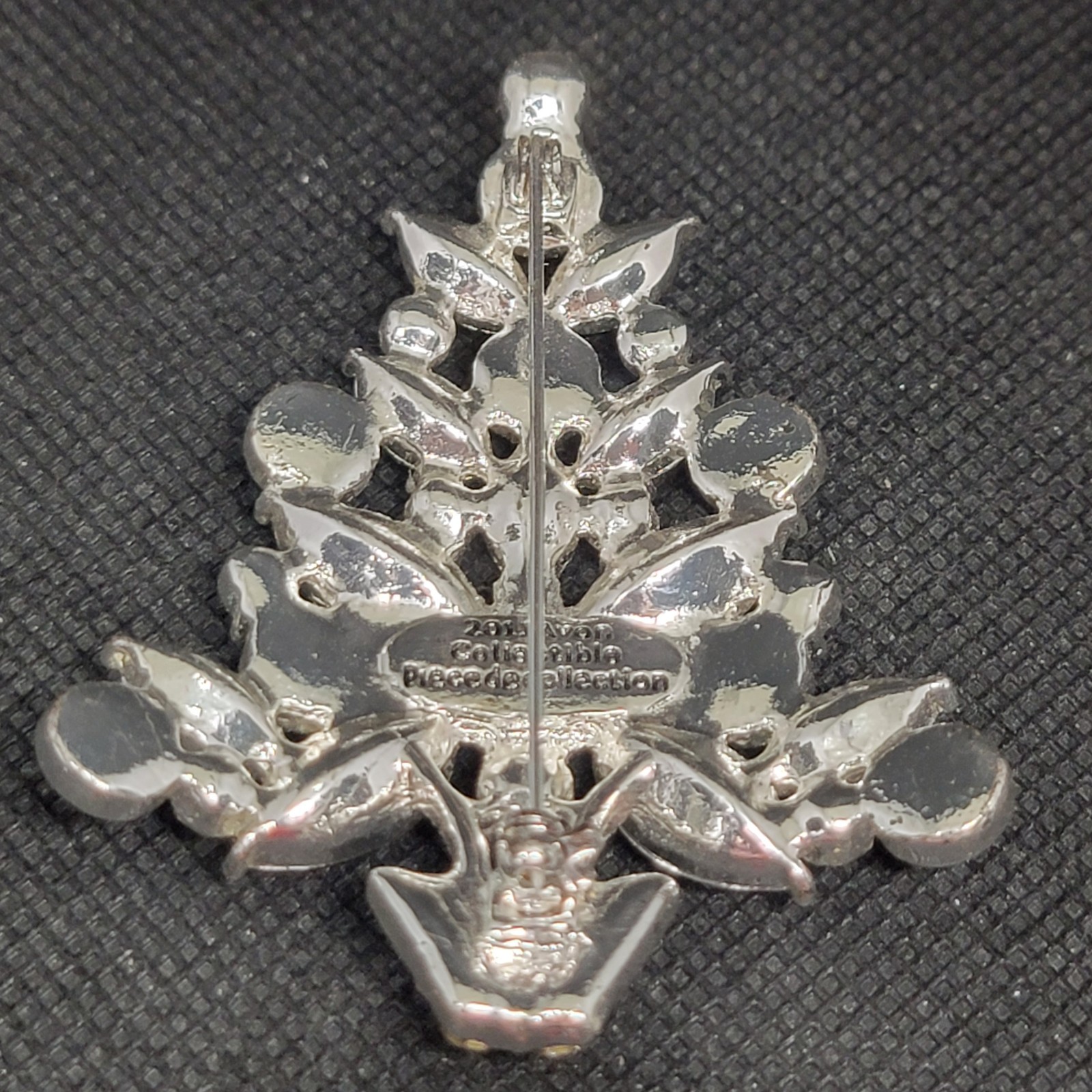 Christmas Tree Brooch Avon 2011 Piecede Collection Green Rhinestone