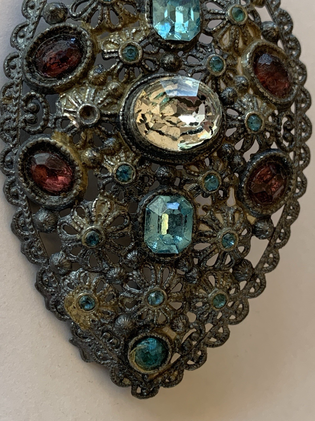 New England Glass Works Antique Brooch Pin Rhinestones Filigree Marked