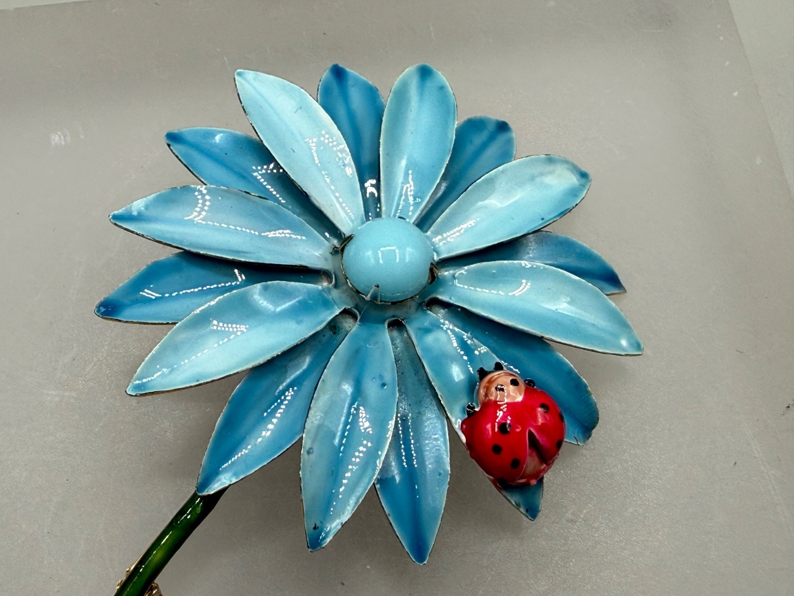 VINTAGE ESTATE ORIGINAL ROBERT SIGNED BLUE ENAMEL FLOWER RED LADYBUG BROOCH