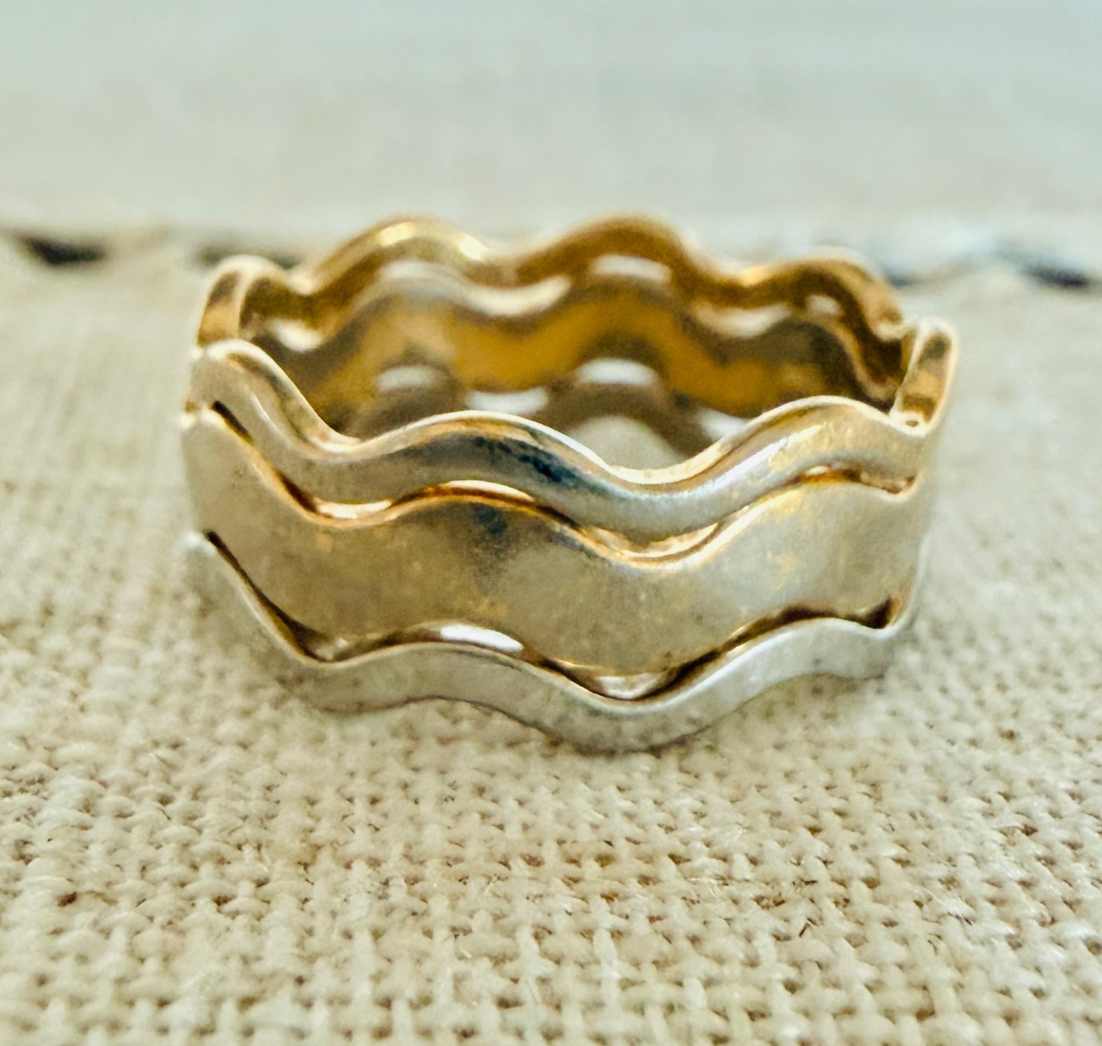 Vintage Avon Wave Band Stacking Rings Set of 3 Gold Silver Tone Size 6