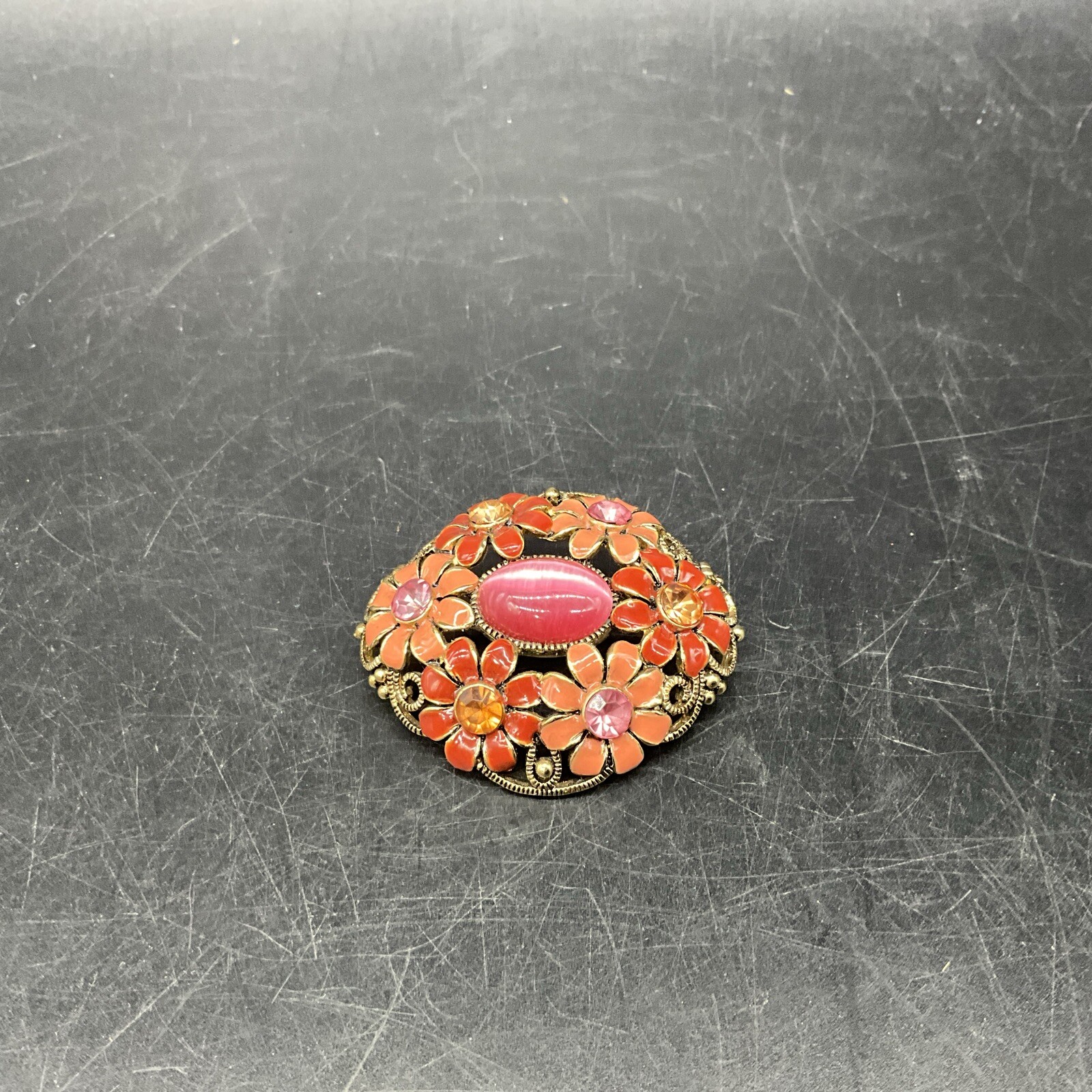 Vtg. Retro Oval Domed Enamel Rine Stone Moon Glow Cabochon Gold Tone Broch