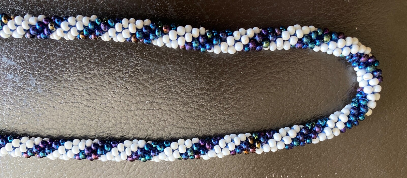 Vintage White & Iridescent Blue Purple Green Small Beads Strand Necklace 10.25″
