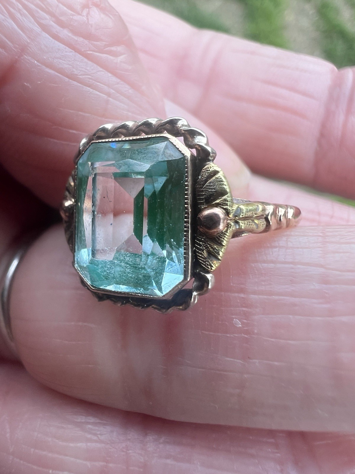 Vintage 10K Gold Blue Stone BDA Budlong Docherty and Armstrong Ring