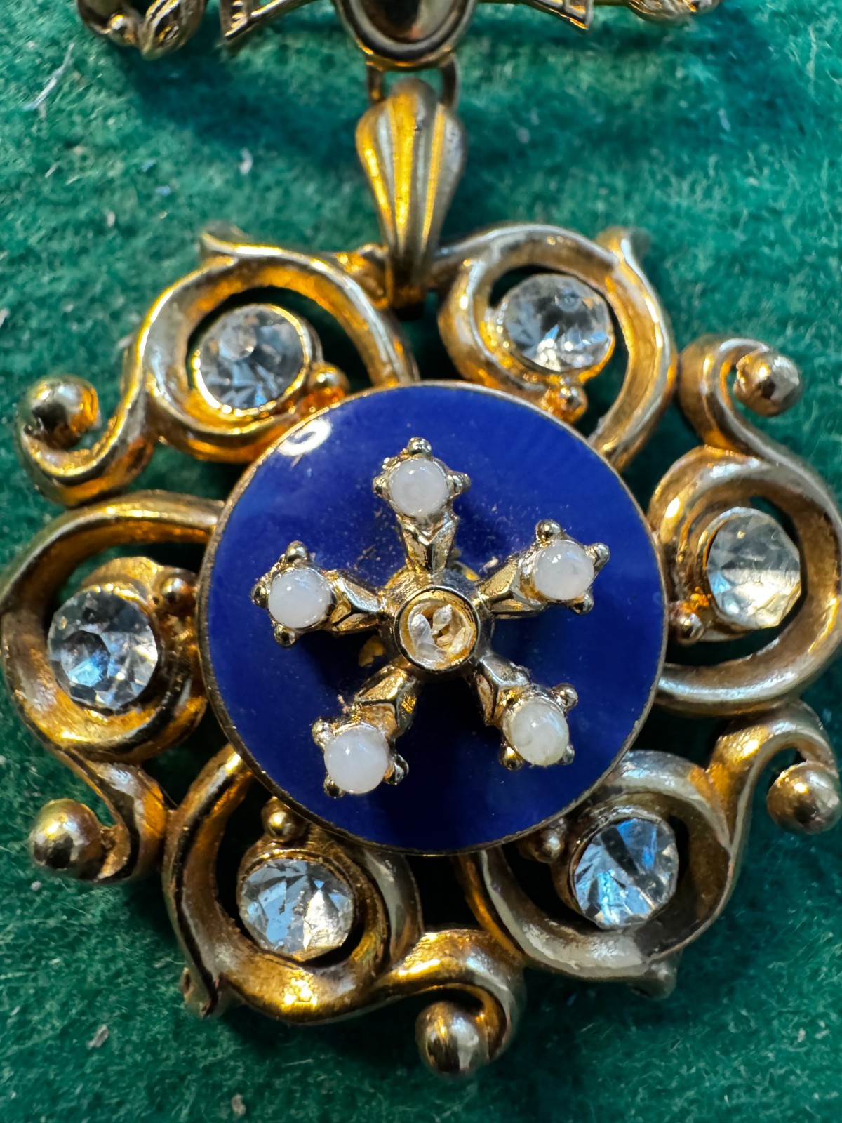 Rare Vintage Gold Plated Enamel Brooch with Rhinestones