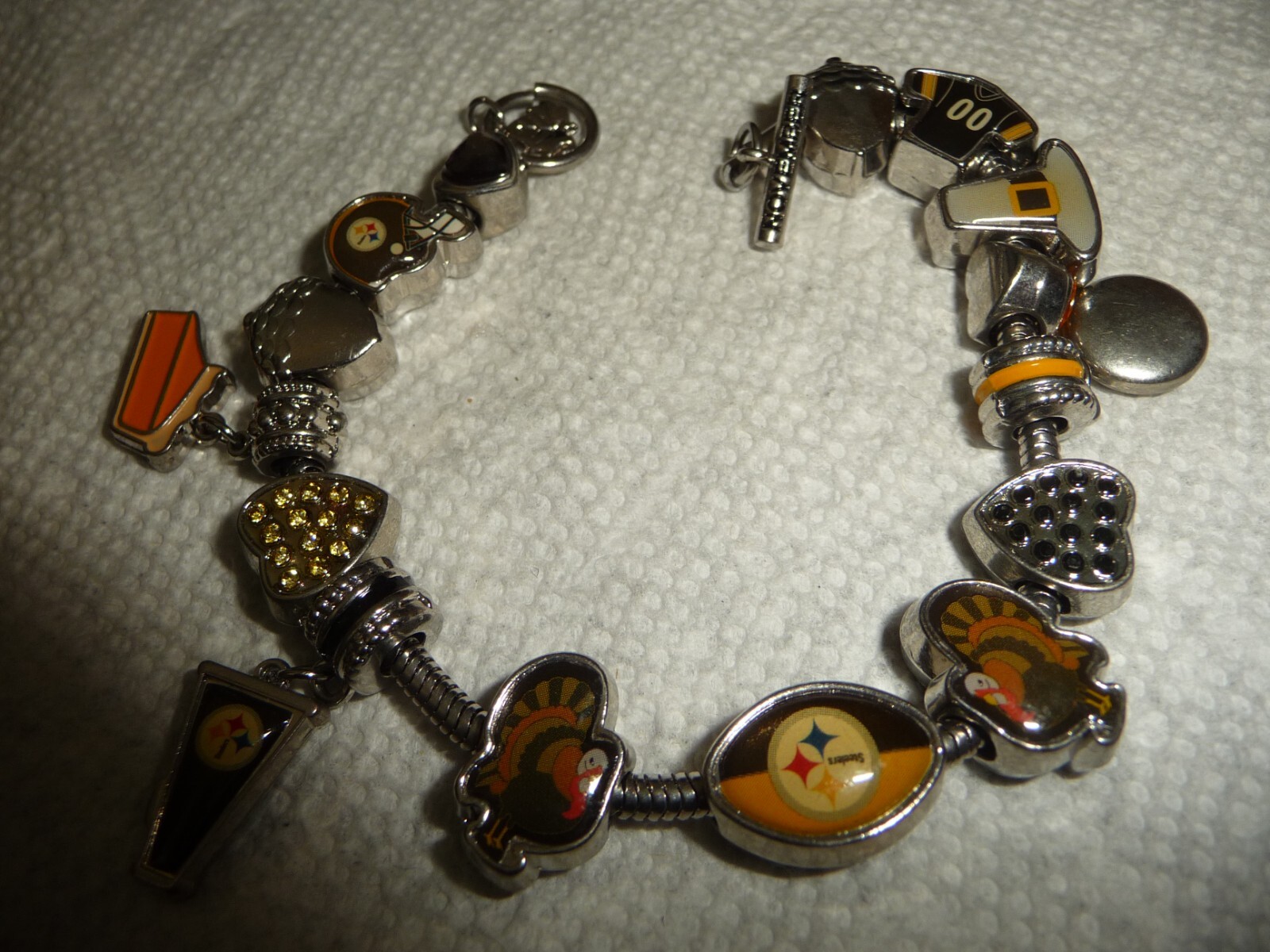 NOVEMBER THANKSGIVIN SILVER TONE CHARM BRACELET W 14 MIXED SLIDE ON CHARMS #2826