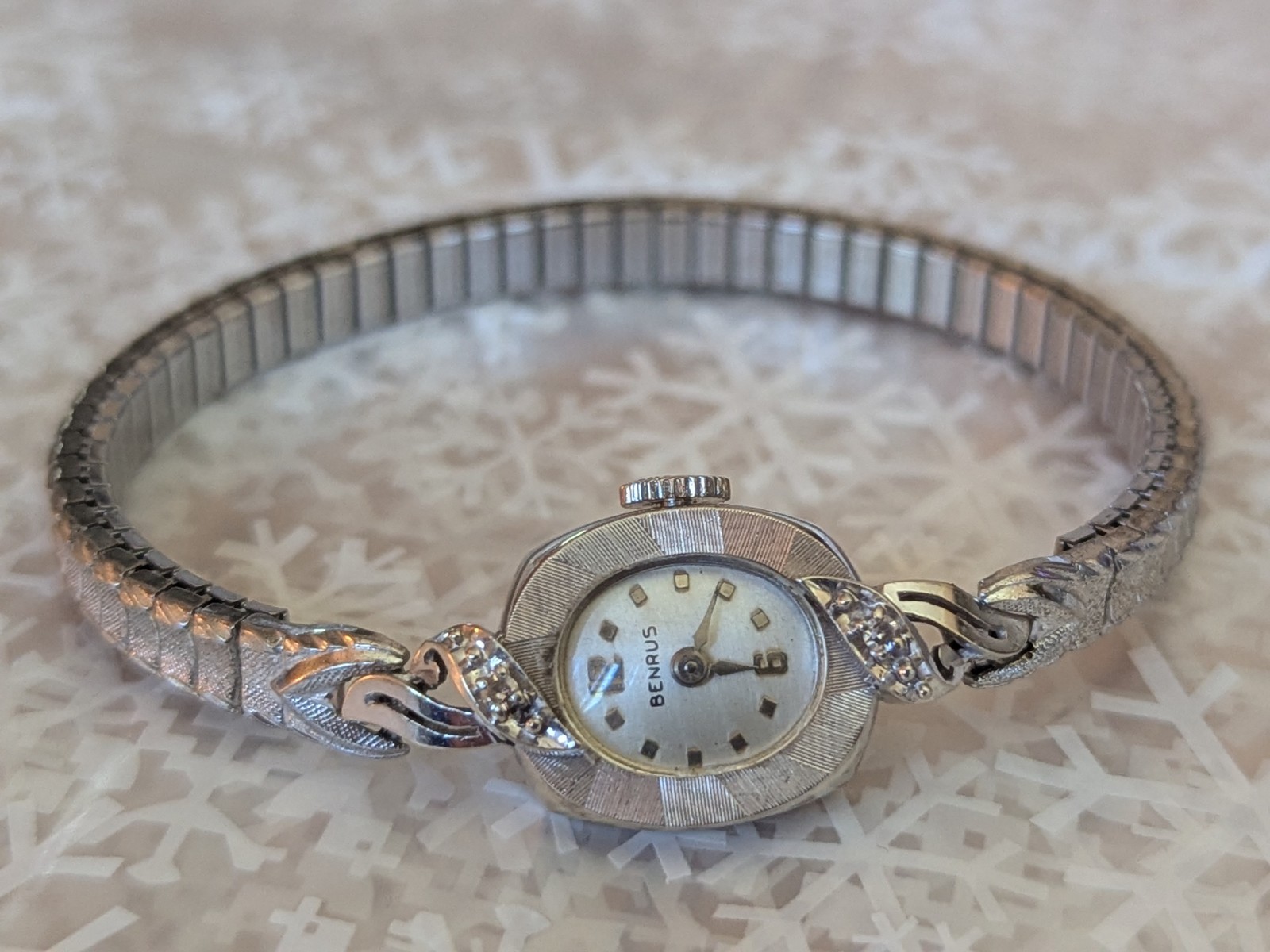 Vintage Benrus Women’s Watch 14 Kt white Gold W/2 Diamonds Manual Wind. Works