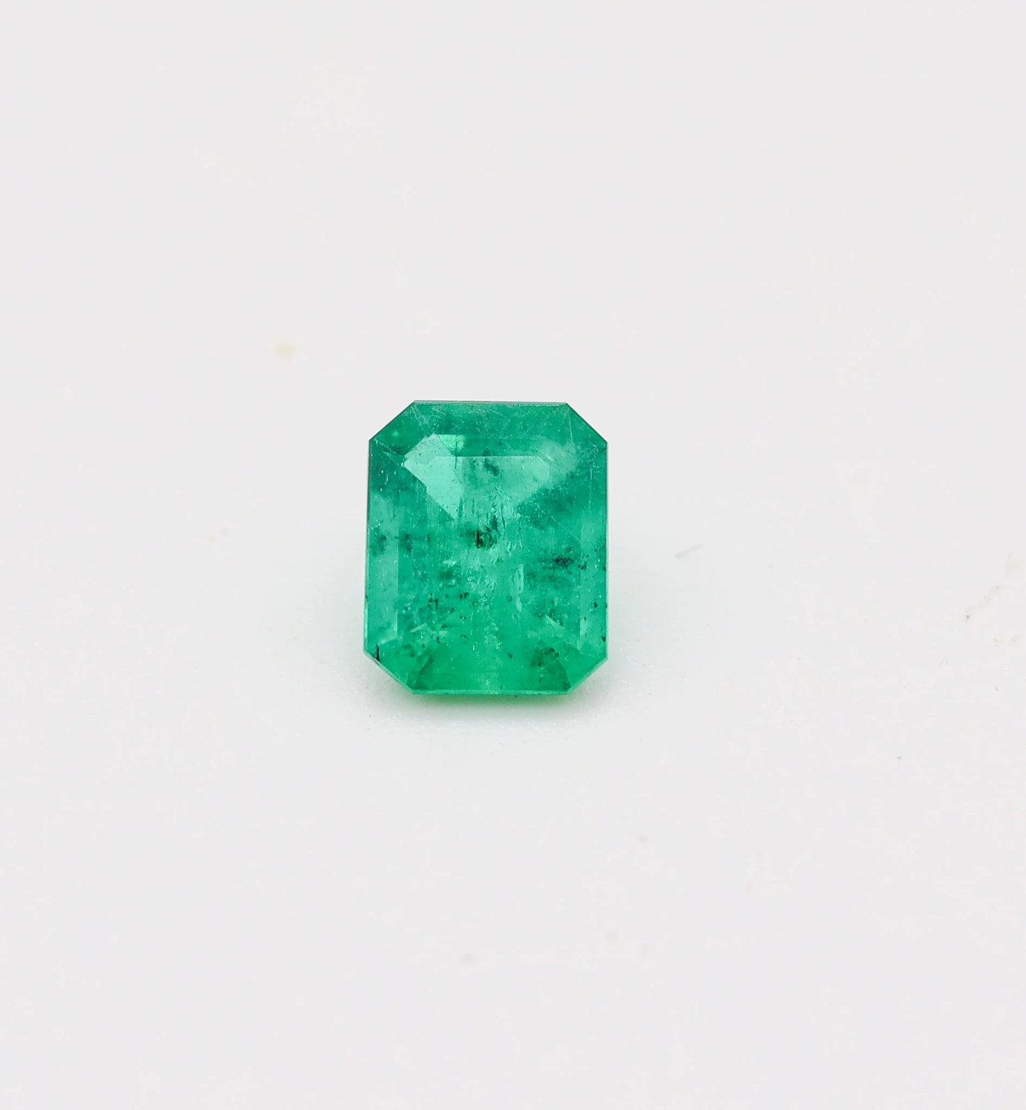 GIA CERTIFIED Emerald Rectangular Shape Vivid Green 1.59 Carats GIA-2225072297