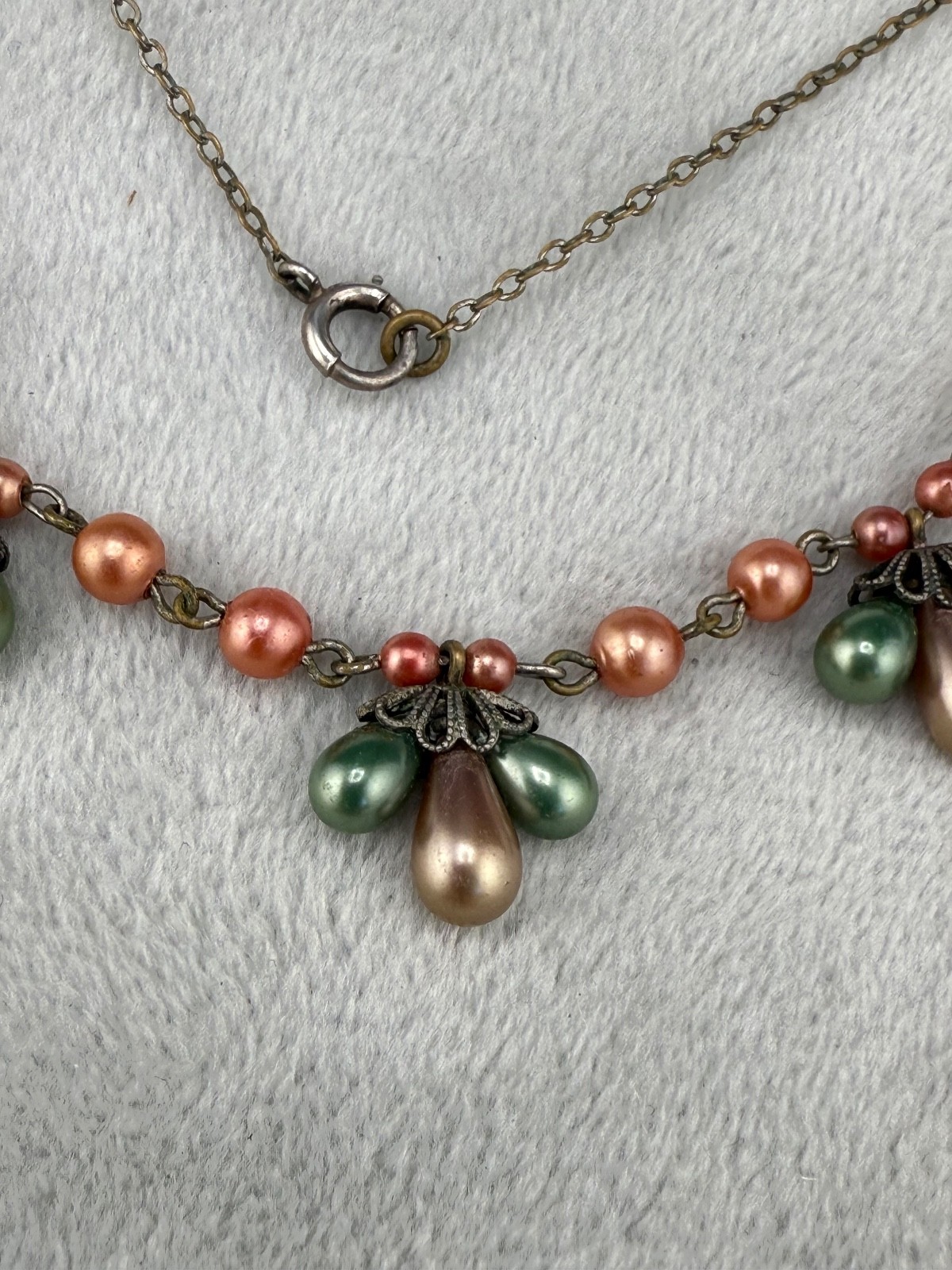 Vintage Dainty Faux Pearl Necklace Gold Tone Peach Green Brown 16”
