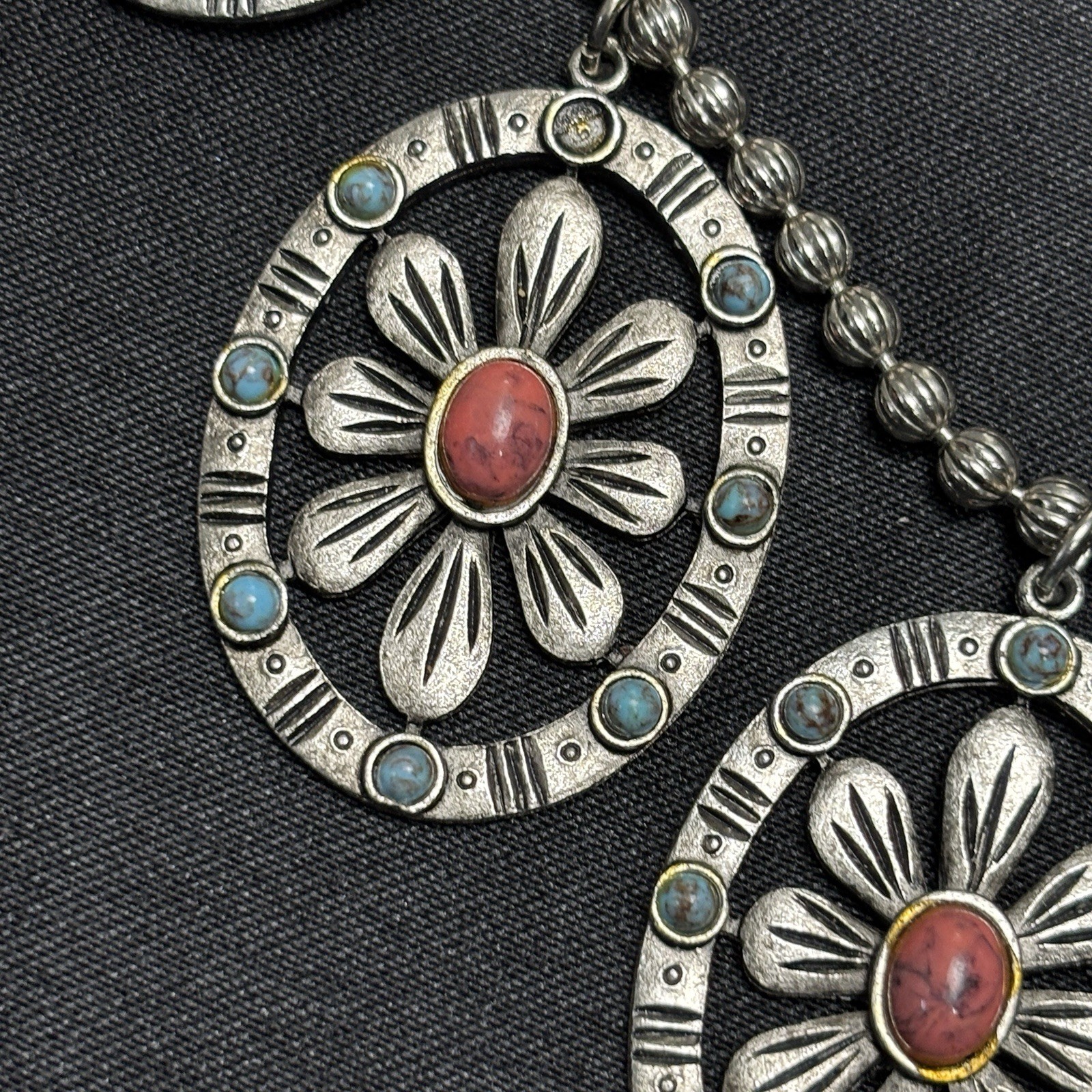 Vintage Necklace Native Southwestern Western Style Daisy Flowers