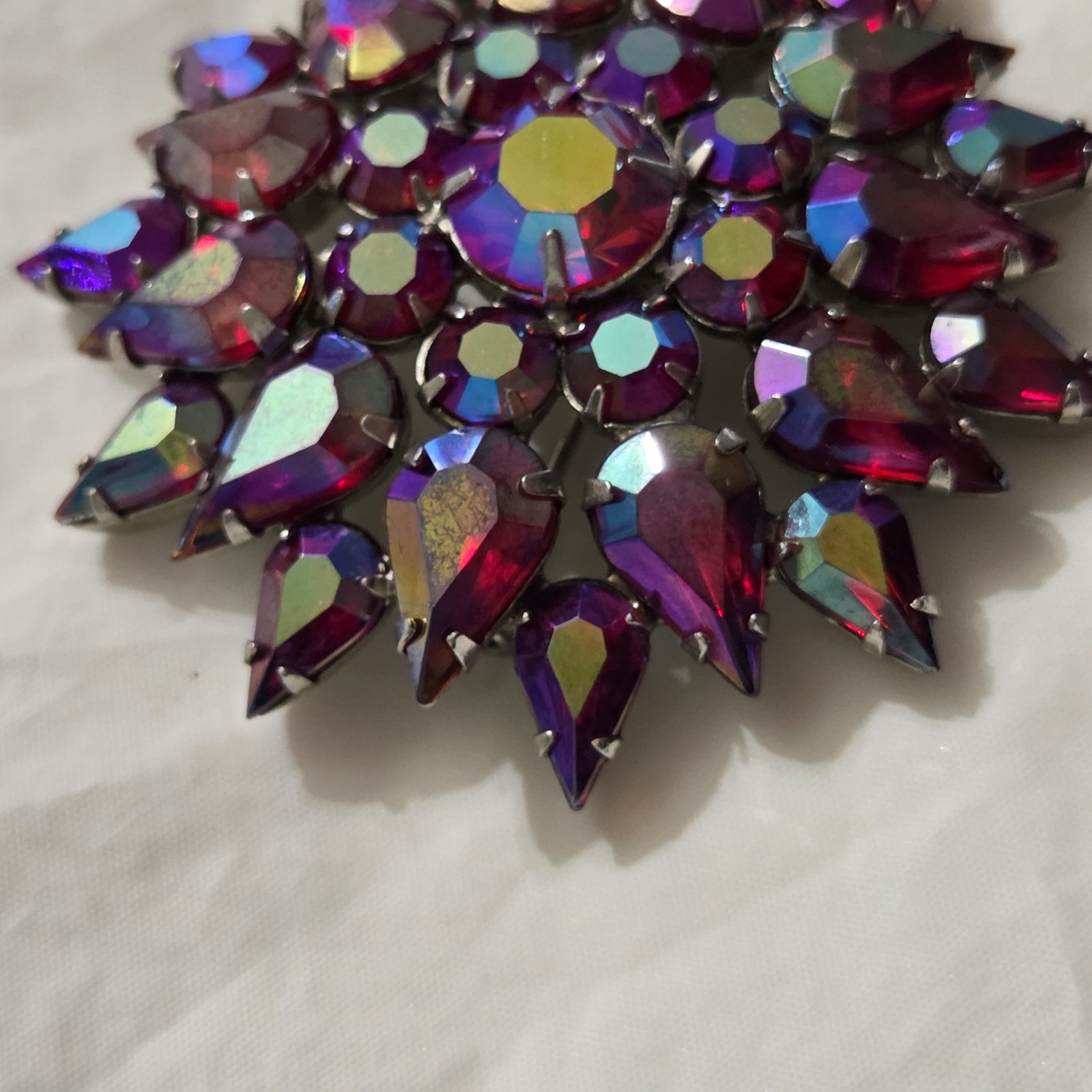 Vintage Juliana D&E Large Red Iridescent AB Rhinestones Brooch Pin 3″