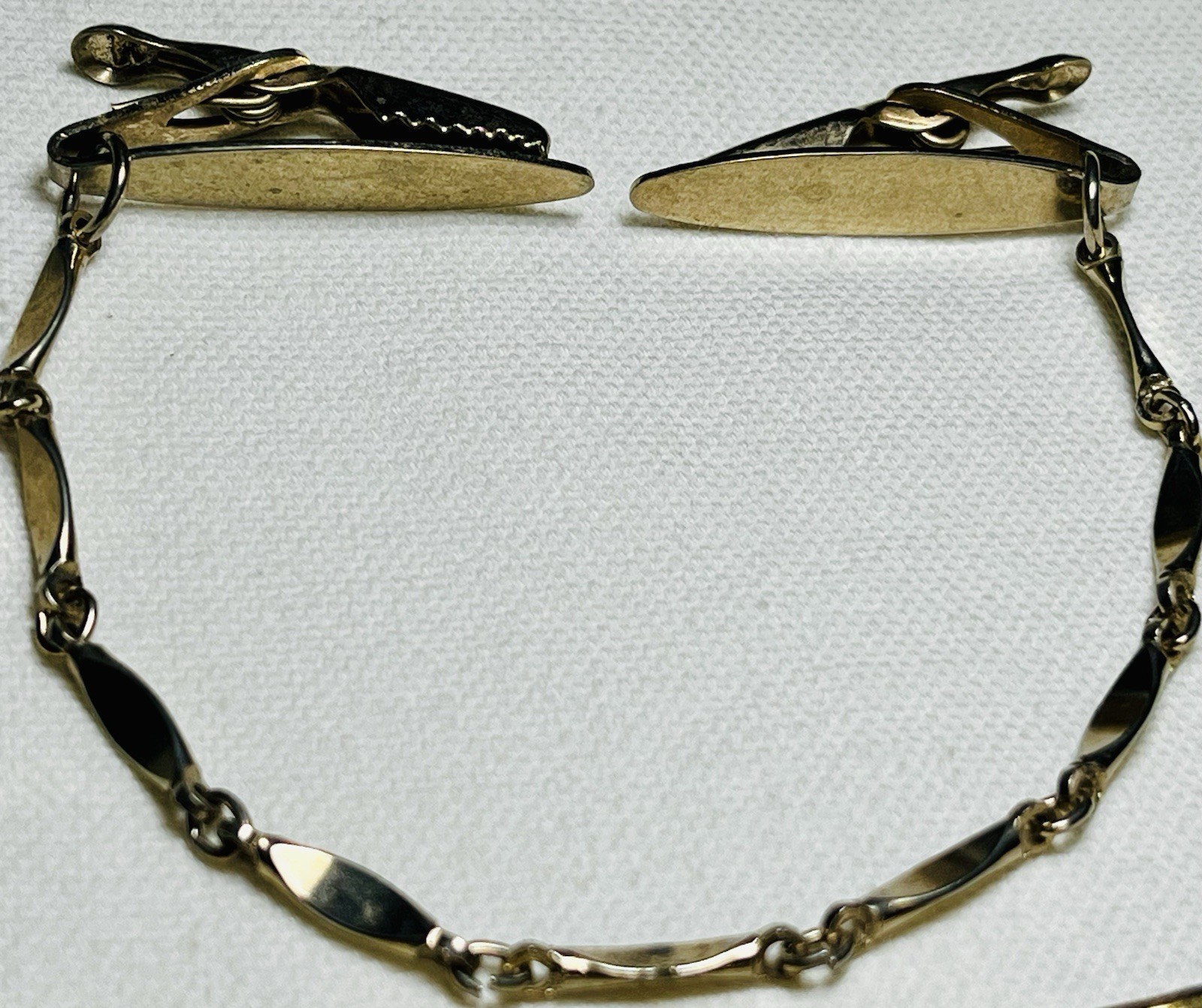 Lot of 2 Vintage Estate Gold Tone Sweater Clips Multi-Chain & Bar Link
