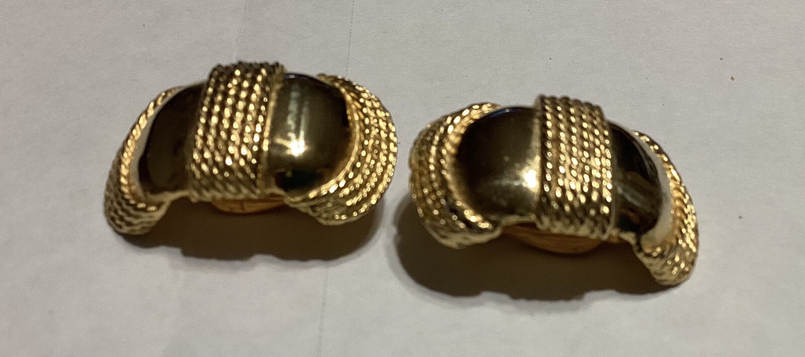Gay Boyer Gold Tone Oval Rope Clip On Earrings Vntage Signed