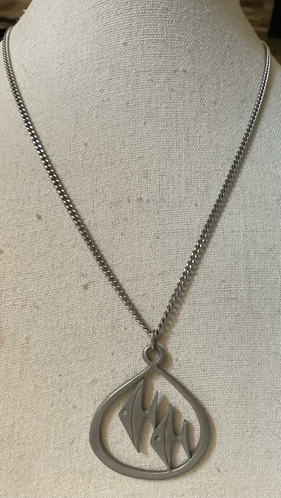 BDA Signed Vintage Pewter Angel Fish Necklace 24” Modernist Fun 1.5”