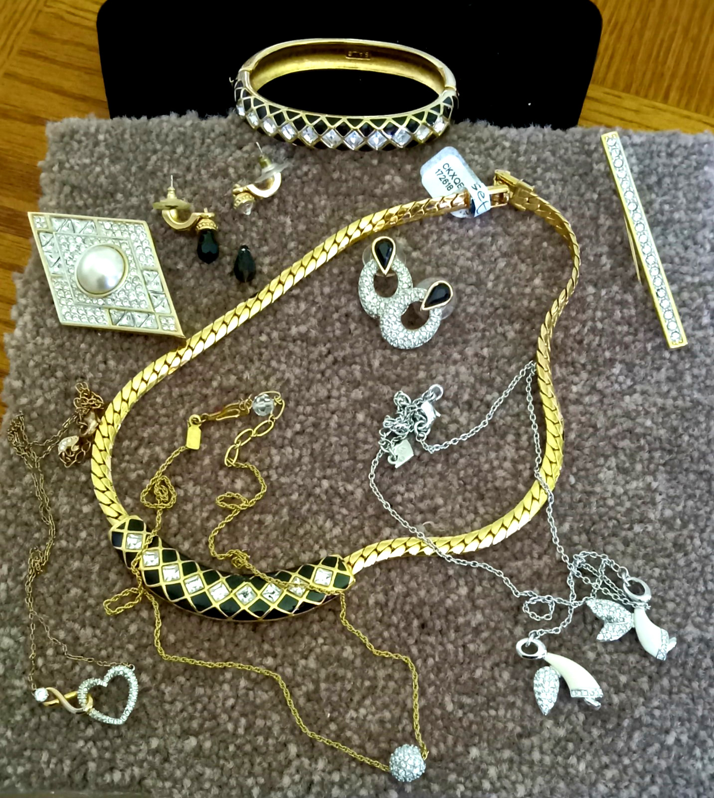 11 pc Lot Swarovski Crystal S A L Swan Bangle Choker Brooches Earrings Pendants