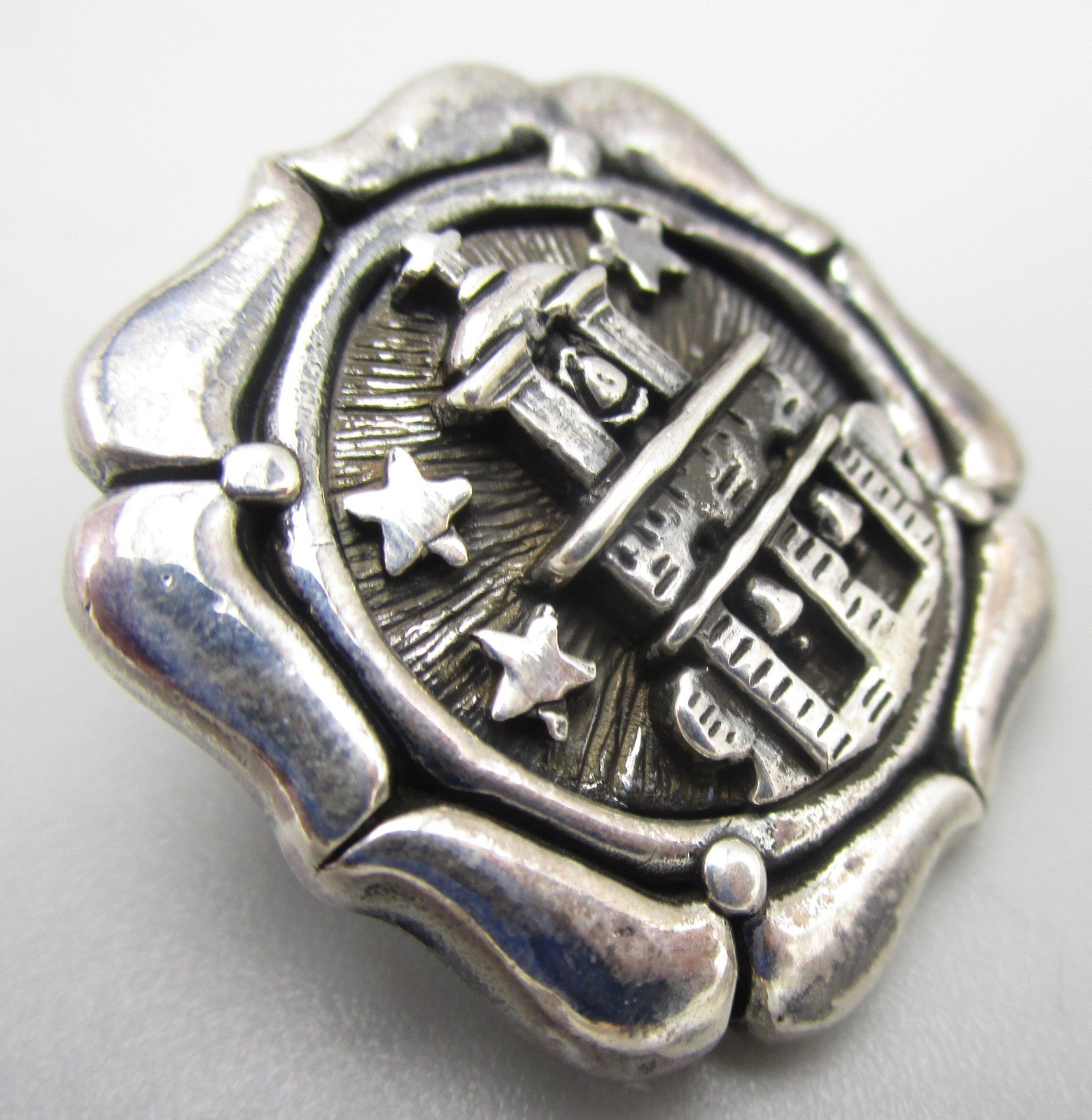 DIAN MALOUF STERLING 1″ MISSION CHURCH PENDANT WITH SCALLOPED BORDER 