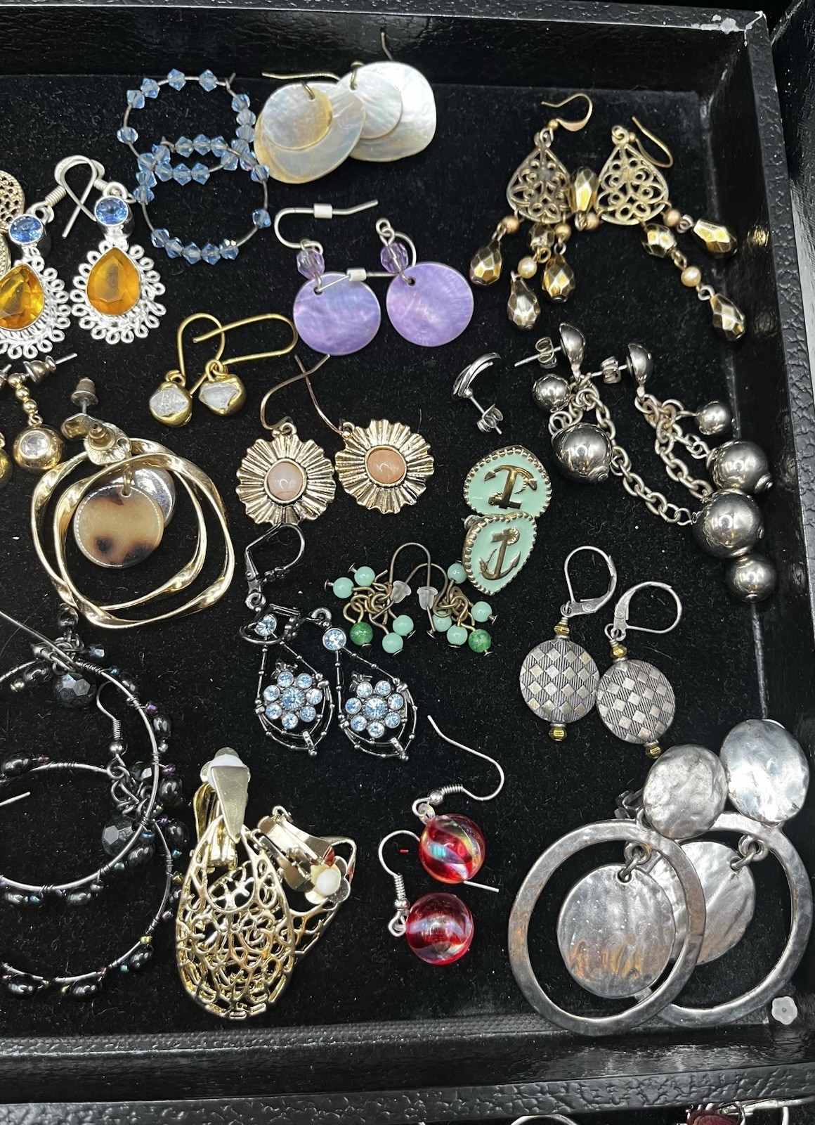 VTG-modern Fashion Drop Earrings Multi Designs Materials Wear Resell 46pr. Lot