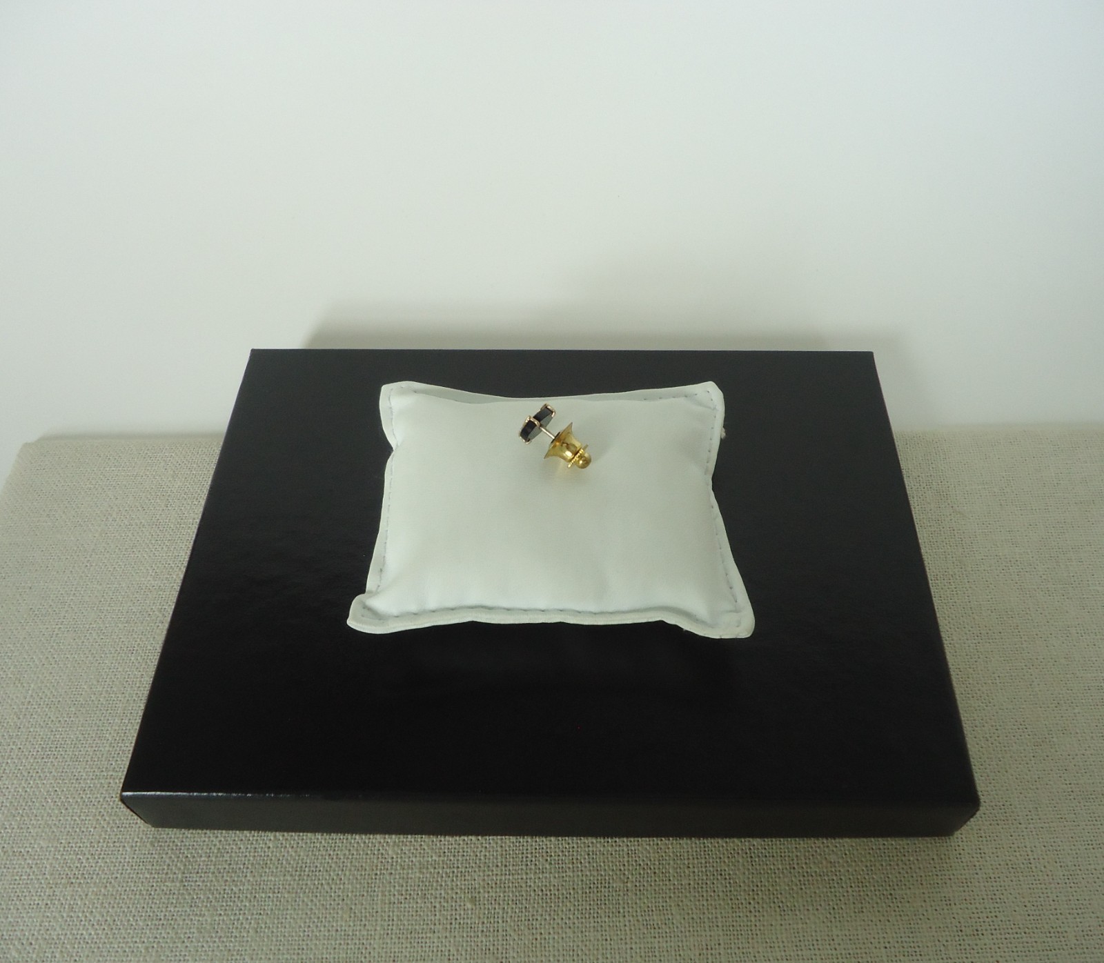 VTG Coleman Co 10k Yellow Rose Black Hills Gold Black Onyx Guardian Angel Pin