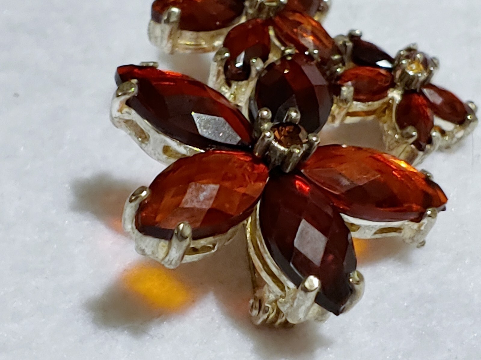VTG – Flower Brooch – METAL SILVER TONE -Faux Garnet- 2 in Wide x 1 1/2 in Tall
