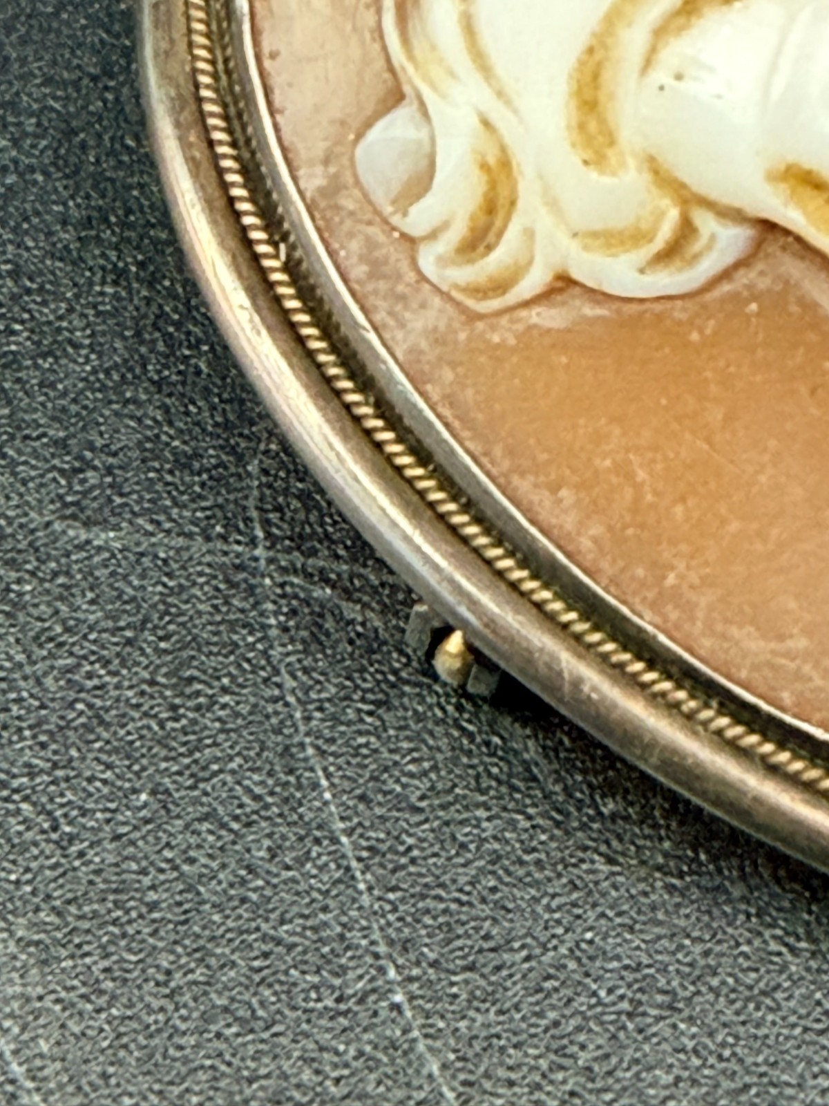 Vintage Shell Cameo Pendant Brooch – 800 Silver