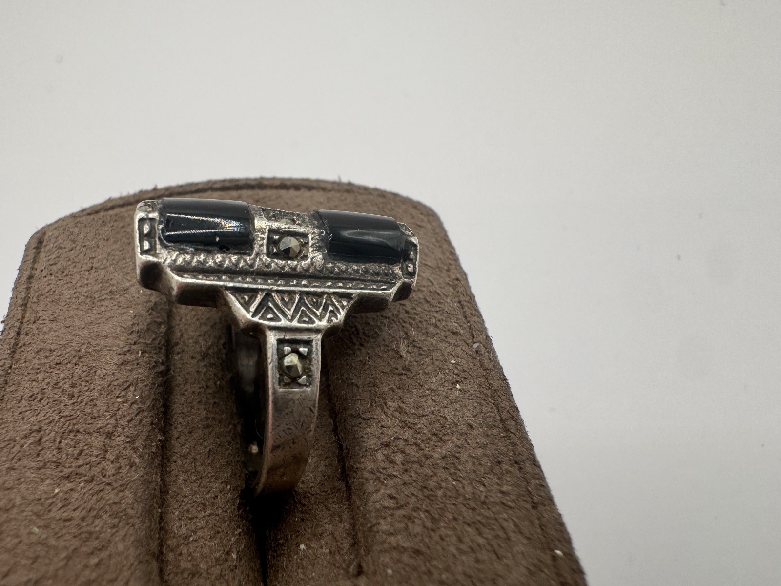 Vintage Sterling silver Art Deco Black onyx and Marcasite ring, Size 4.25