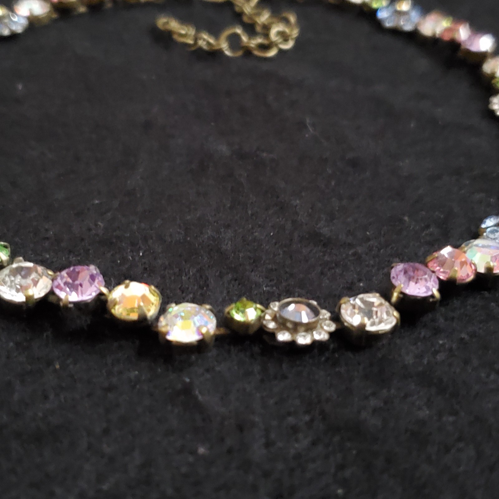 Sorrelli Crystal Necklace Choker Blue Pink Pastel 14-16″