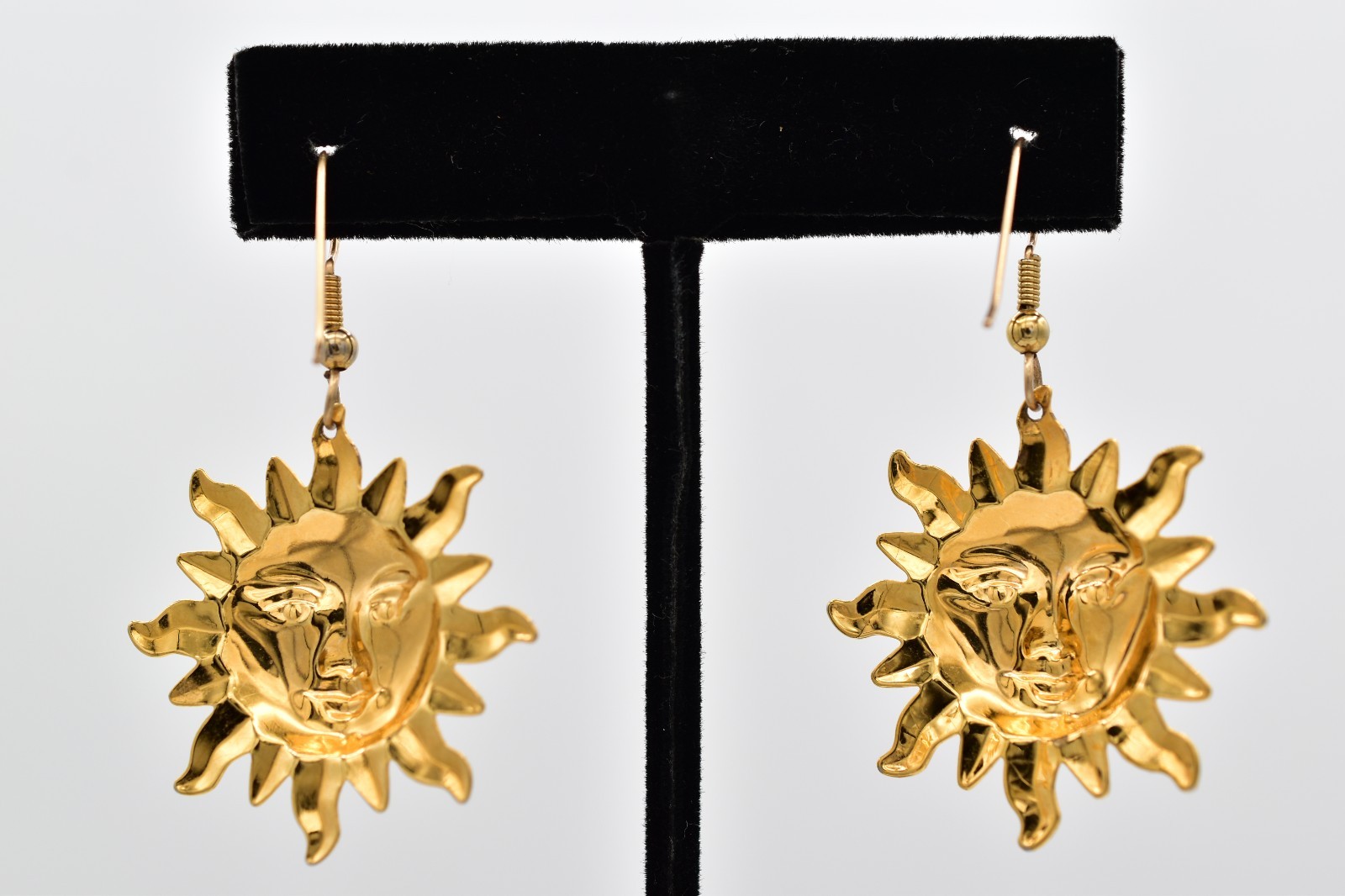 Vintage Gold Sun Face Dangle Earrings Celestial Drop Pierced Shiny 1980s BinAO