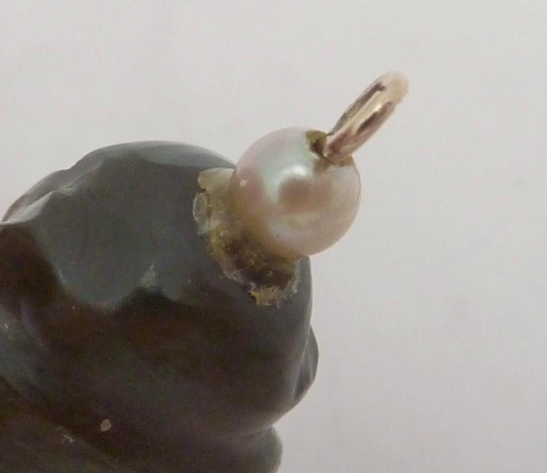 Vintage Carved Jade Pearl Buddha Pendant Gold Plated Base 27535