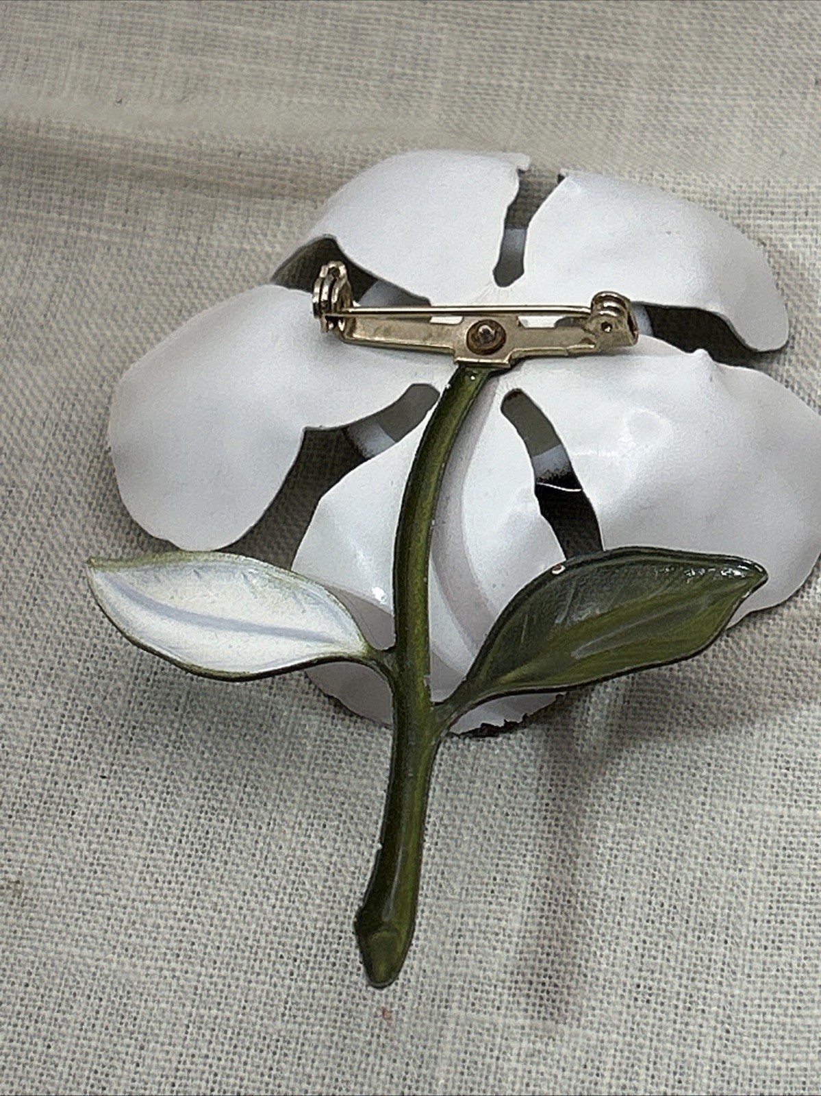 Vintage Retro Hippy Mod 60’s White Daisy Black Enamel Metal Flower Brooch 3.5
