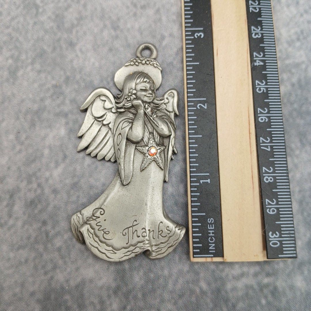 Gloria Duchin Pewter Angel Charm Or Ornament “Give Thanks” Made In USA 2006
