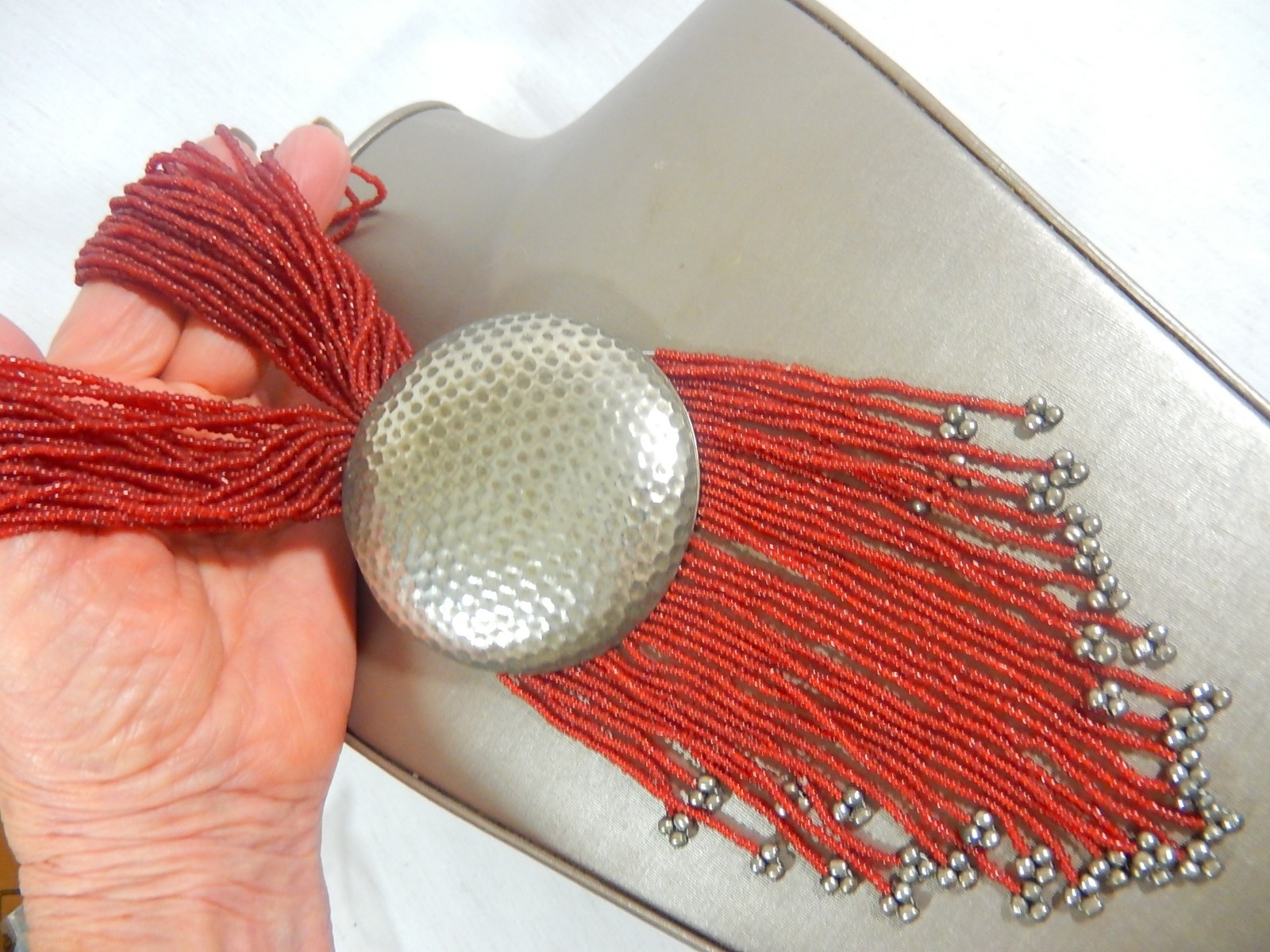 VTG MASSIVE TRIBAL CORAL GLASS BEAD SILVER TONE FRINGE NECKLACE BIB STATEMENT