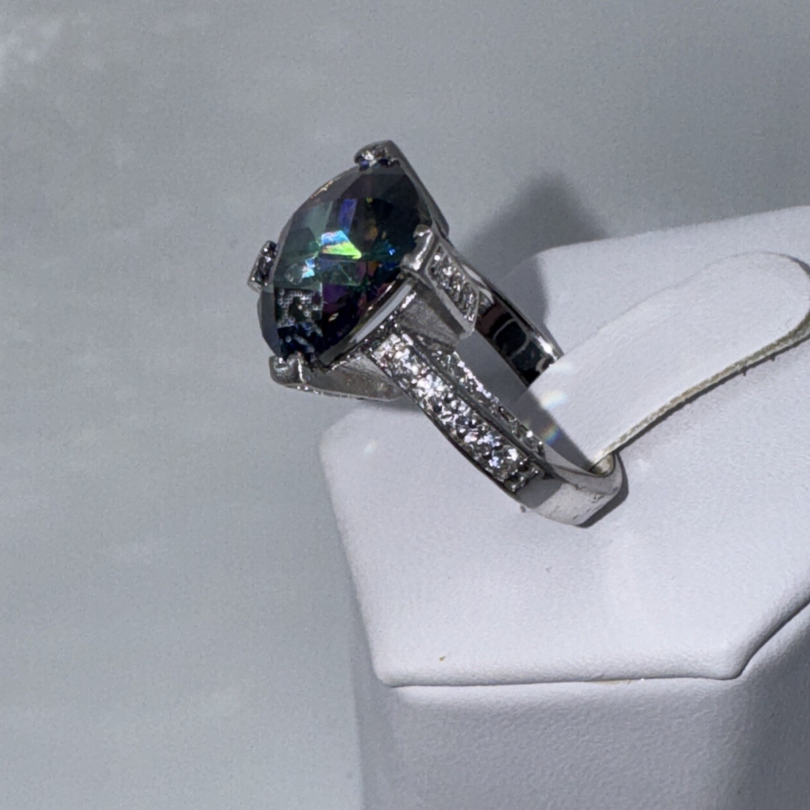 Large Square Cushion Cut Mystic Topaz Sz7.5. 925 Sterling. 06260030SC