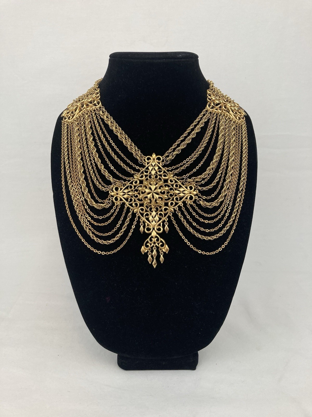 Vintage 1969 Monet Festoon Necklace Gold Tone Statement Piece Rare Excellent